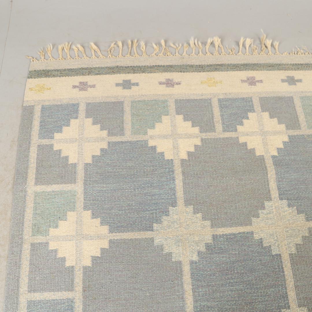 Scandinavian Modern Ingegerd Silow Swedish Flatweave Rug, 240 × 165 cm (7'10'' × 5'5'') For Sale