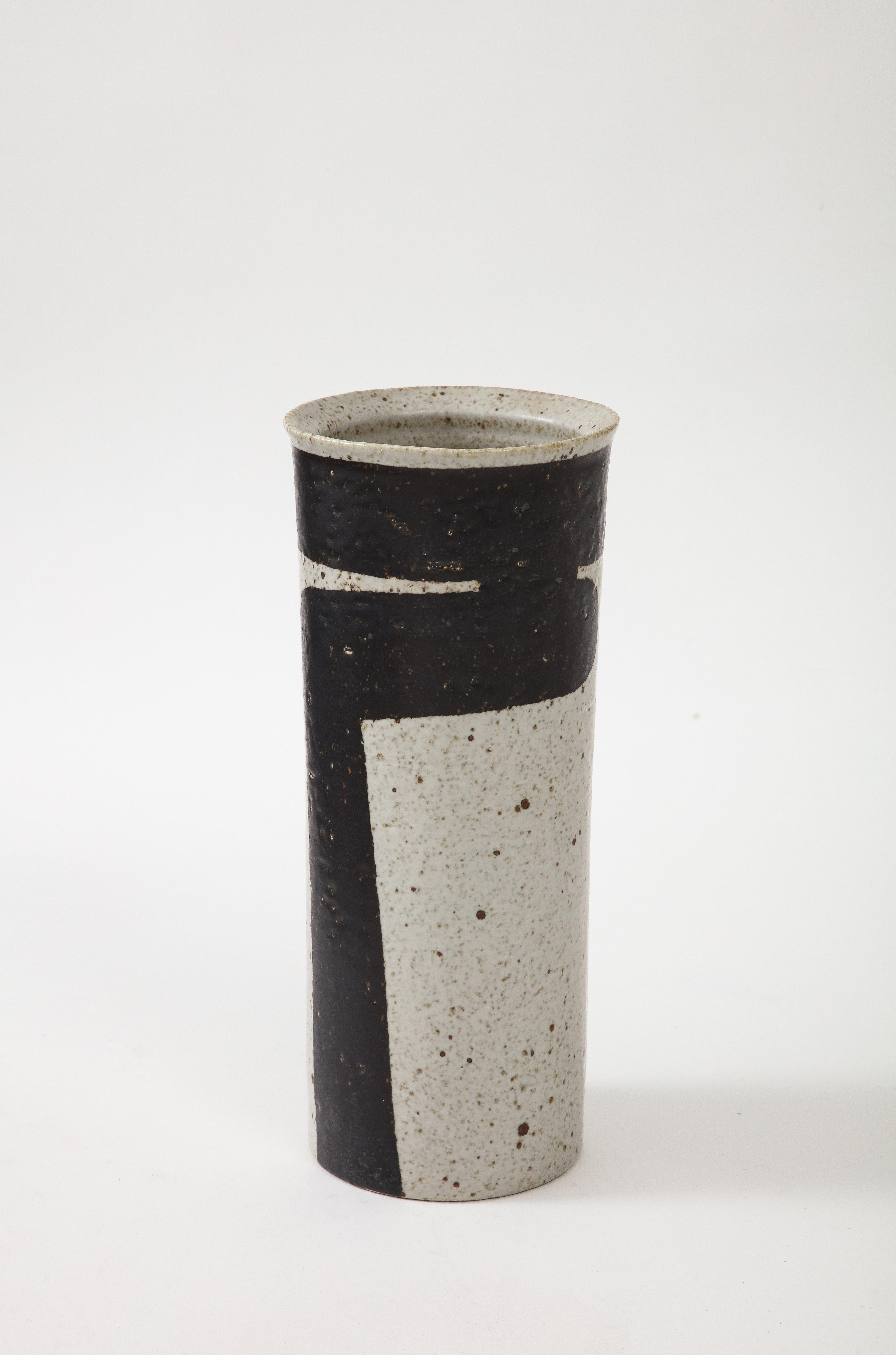 Inger Persson, b. 1936, signed: 'IP ATELJÉ SWEDEN’
Rörstrand, Sweden, c. 1960’s
H: 12 D: 5: W: 5 in. Slight Oval.

This Tall version of the vase is uncommon.