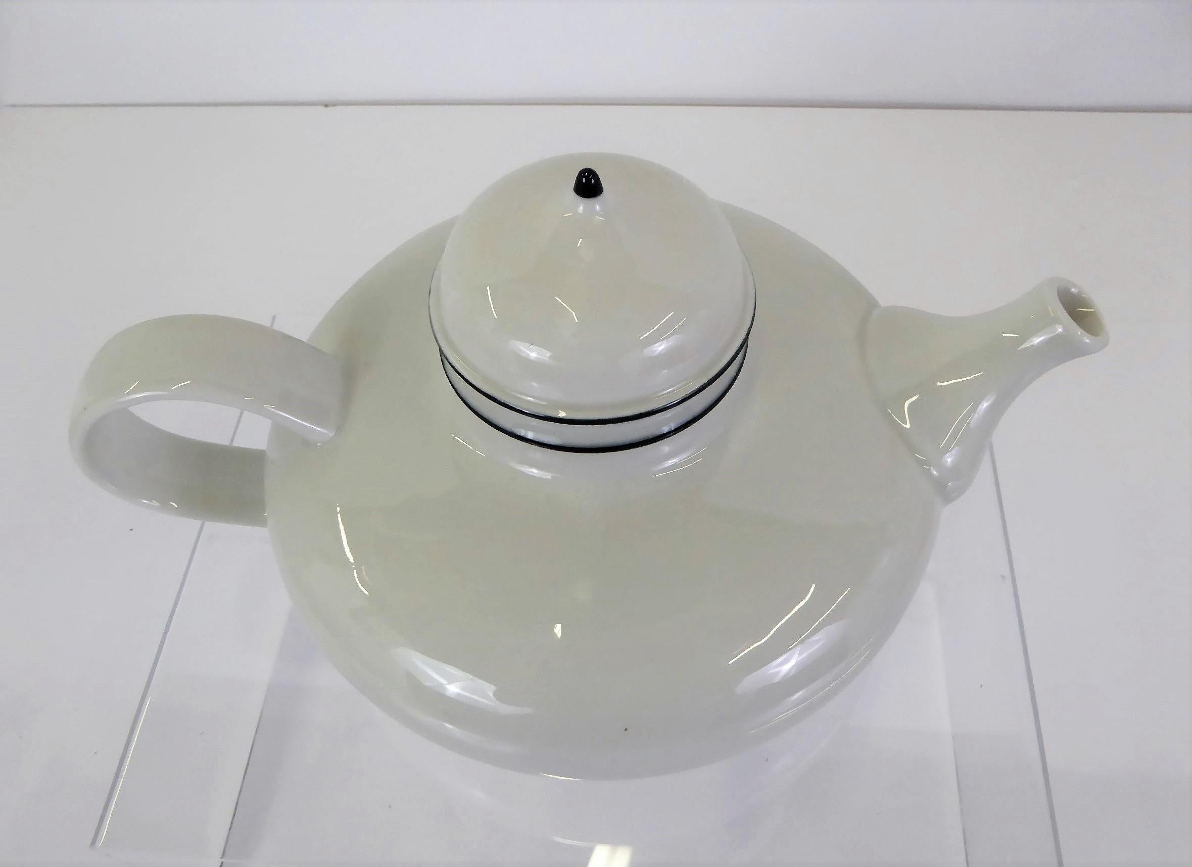 Scandinavian Mid-Century Modern POP Collection teapot by Swedish designer Inger Persson, b. 1936, for Rorstrand, Sweden. Persson started working at Rorstrand in the late 1950s and created the Pop Collection of 10 objects in 1968 and was in