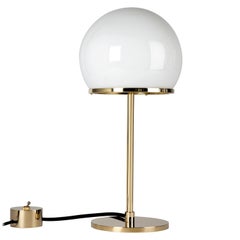 Tischlampe "Ingersoll" aus poliertem Messing mit Milchglasschirm von Remains Lighting