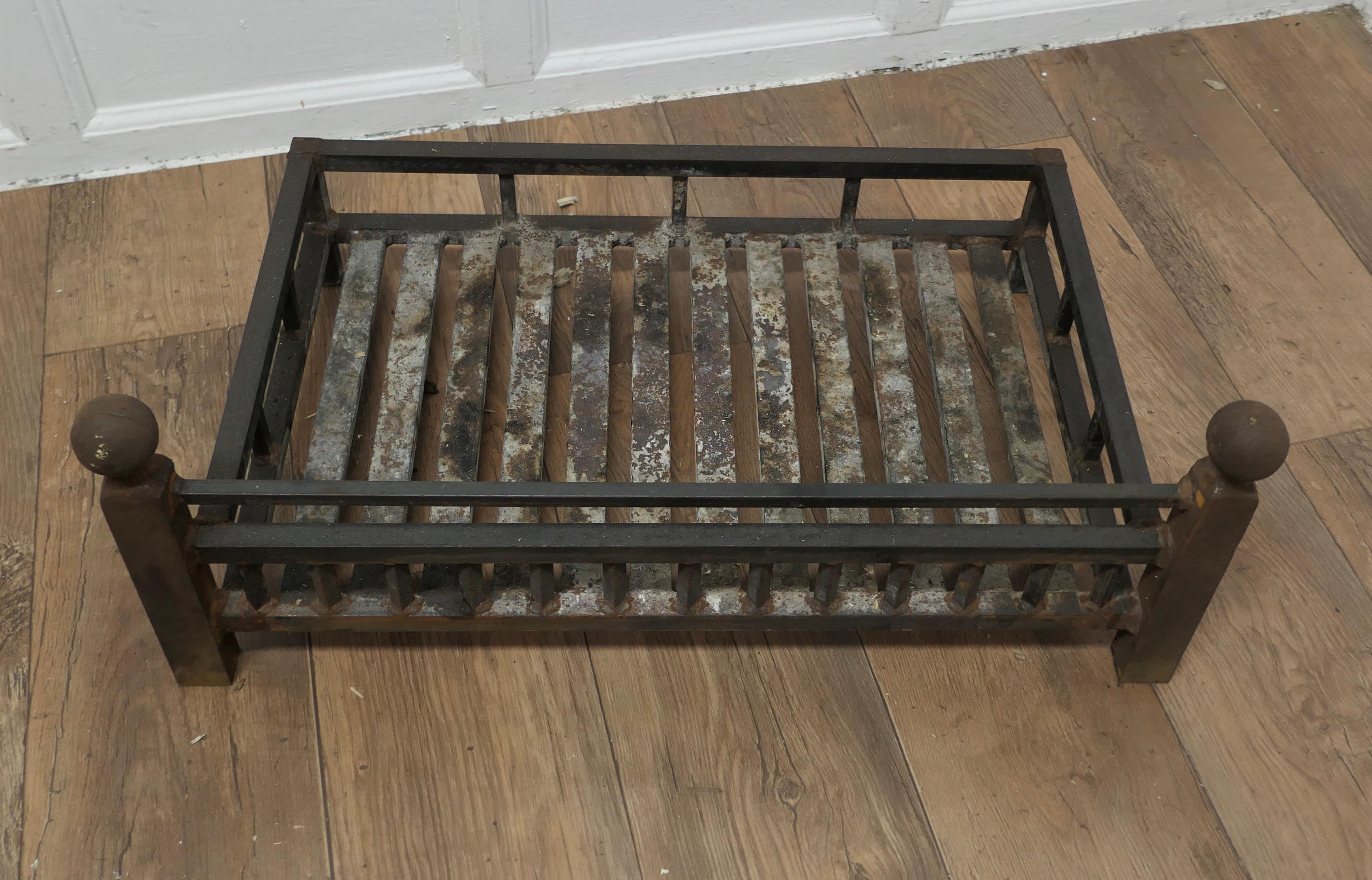 Inglenook Iron Fire Grate    The grate is made in iron with rails all around  For Sale 2