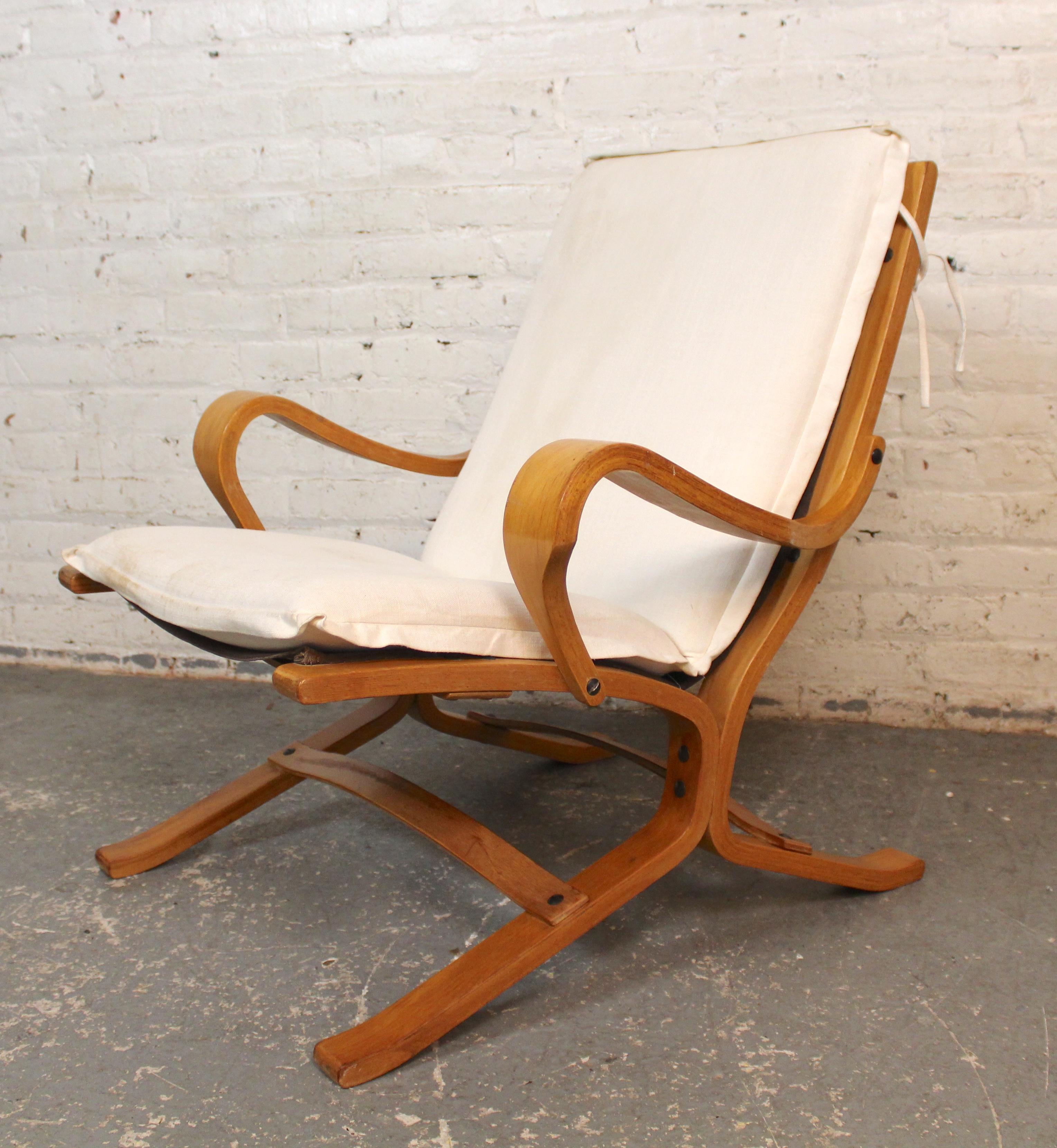 Ingmar Relling para Westnofa Silla de madera curvada siglo XX en venta