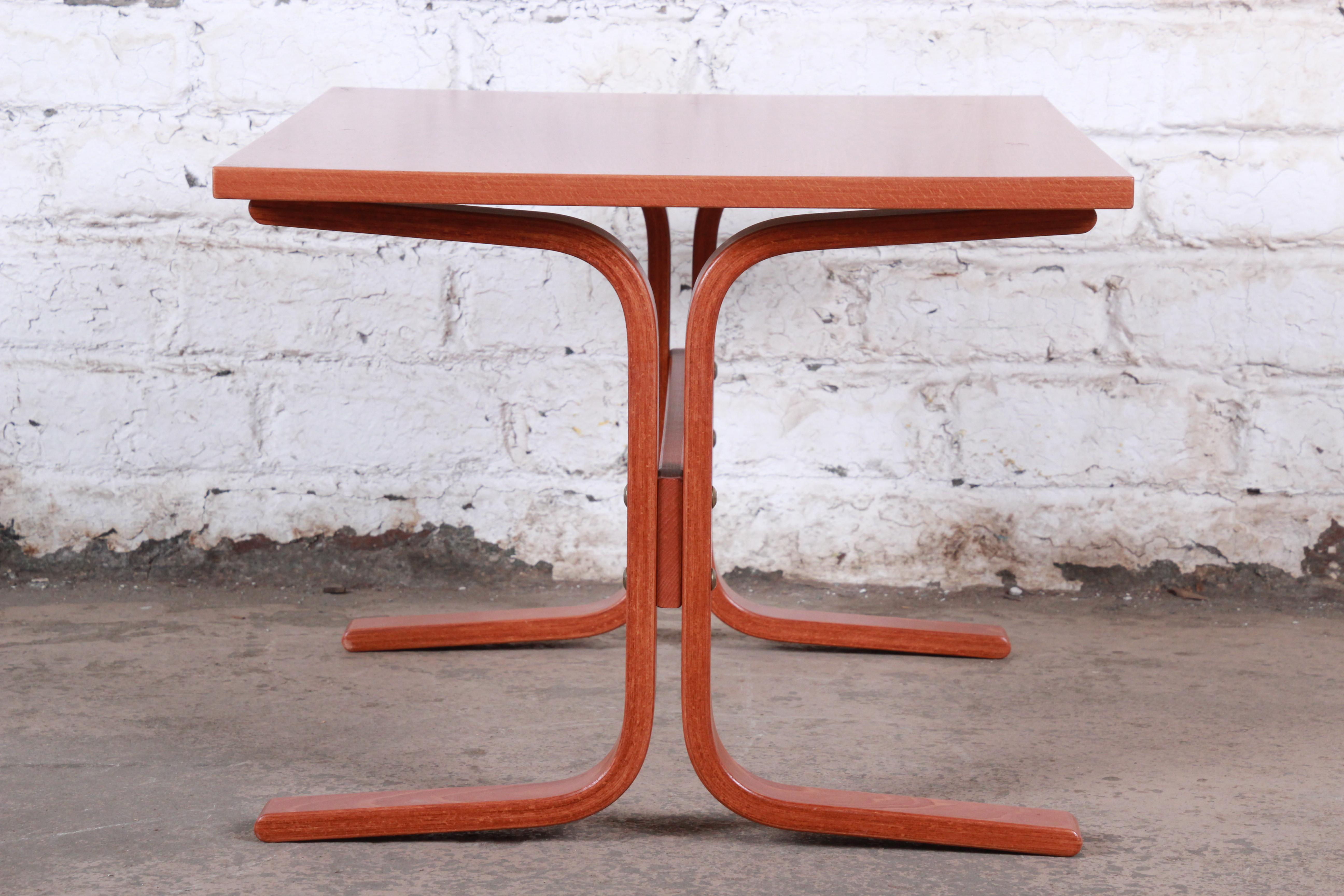 Ingmar Relling for Westnofa Bentwood Teak Siesta Occasional Side Table For Sale 4