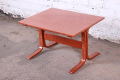 Ingmar Relling para Westnofa Mesa auxiliar Siesta de madera curvada de teca