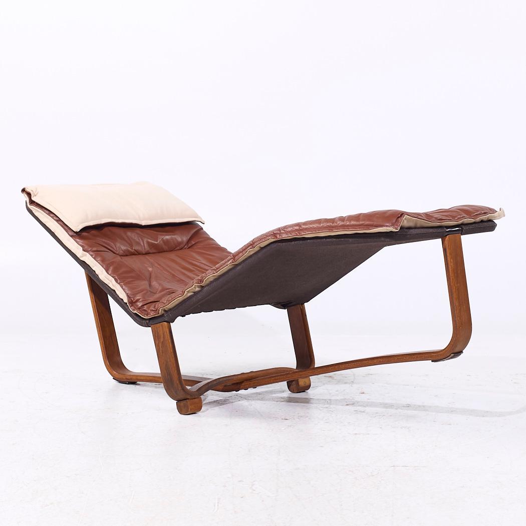 Norvegese Ingmar Relling per Westnofa MCM Chaise reversibile in pelle e lana in vendita