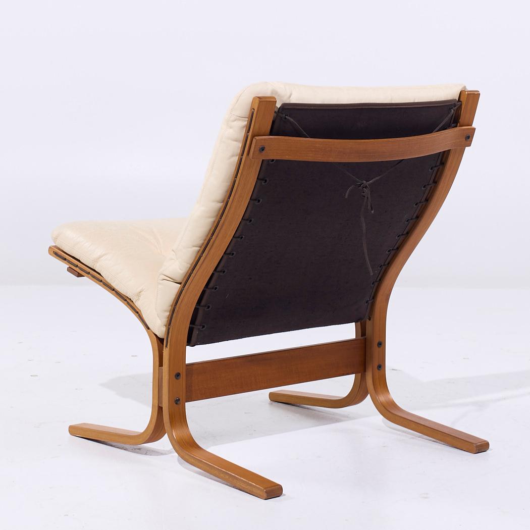 Ingmar Relling for Westnofa MCM Siesta Norwegian White Leather Bentwood Chair In Good Condition For Sale In Countryside, IL