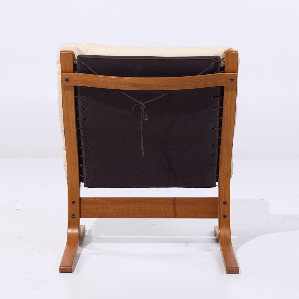 Late 20th Century Ingmar Relling for Westnofa MCM Siesta Norwegian White Leather Bentwood Chair For Sale