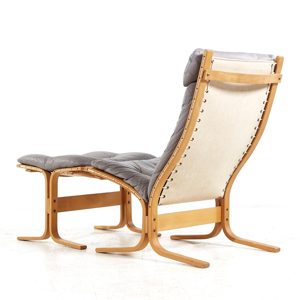 Fin du 20e siècle Ingmar Relling for Westnofa Mid Century Leather Siesta Lounge Chair with Ottoman (Chaise longue en cuir du milieu du siècle avec ottoman) en vente