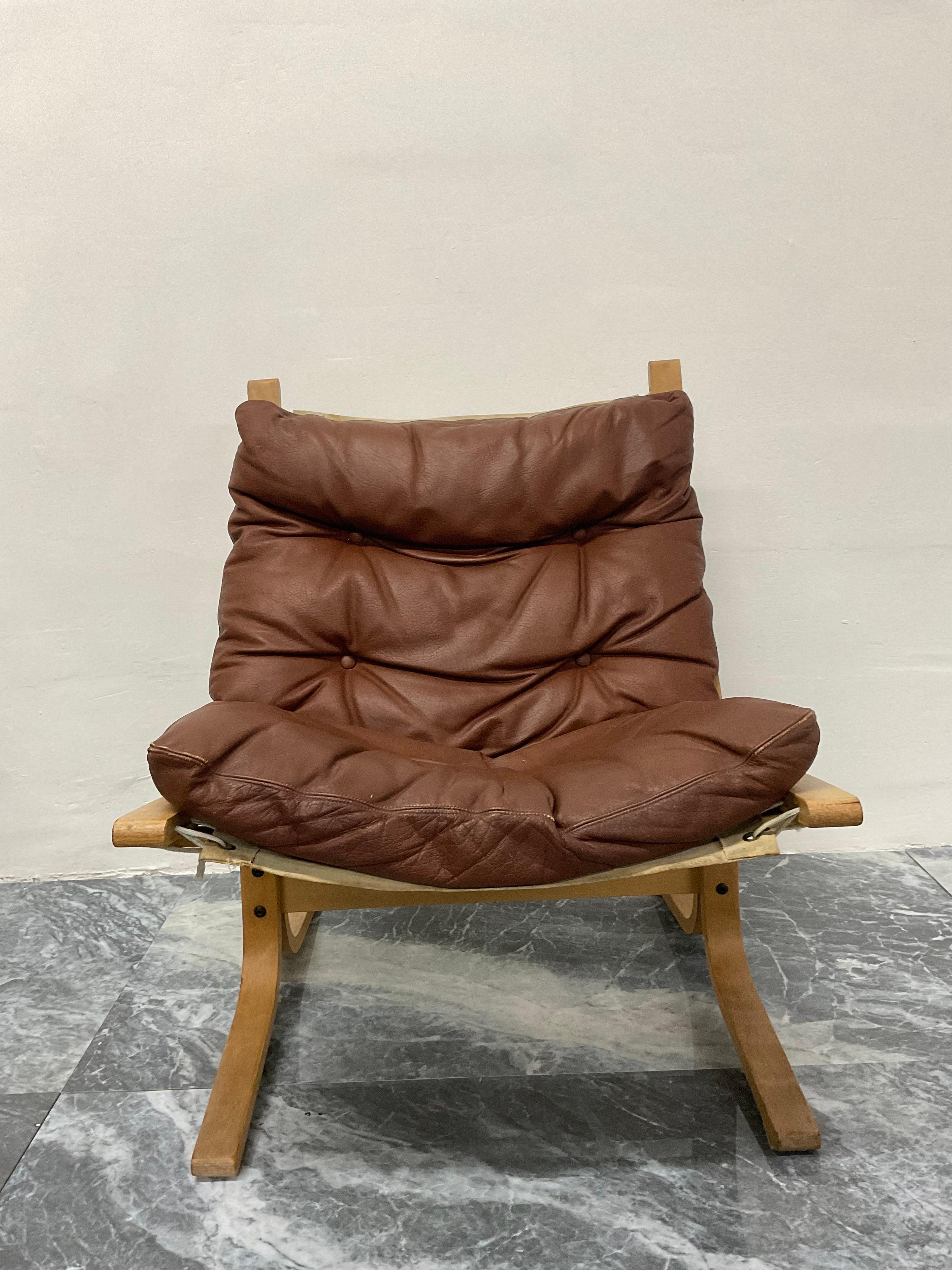 Brown leather Siesta chair with bleached bentwood frame by Ingmar Relling for Westnofa, 1970s.