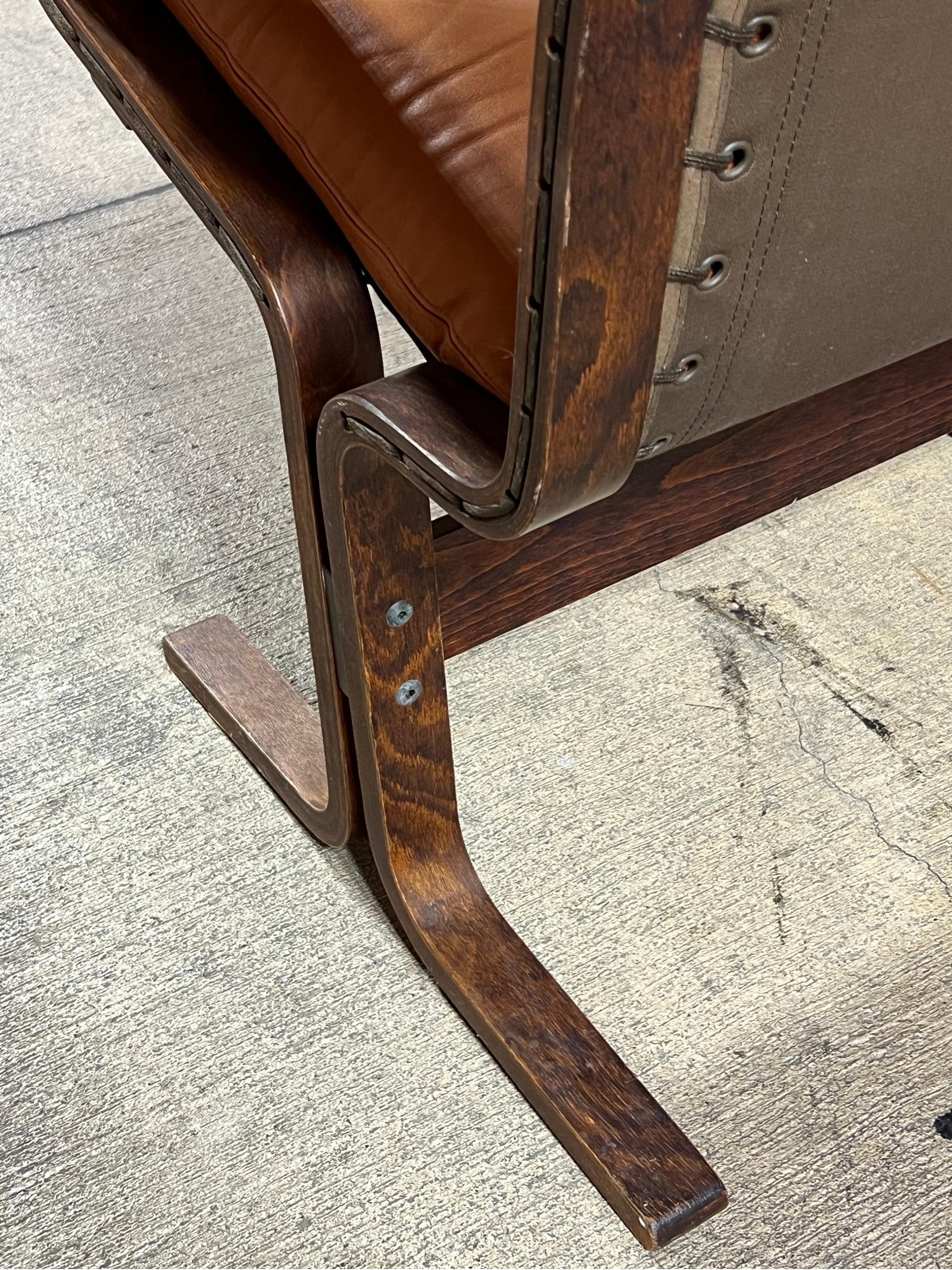 Ingmar Relling for Westnofa Siesta Mid Century Leather Lounge Chair 4