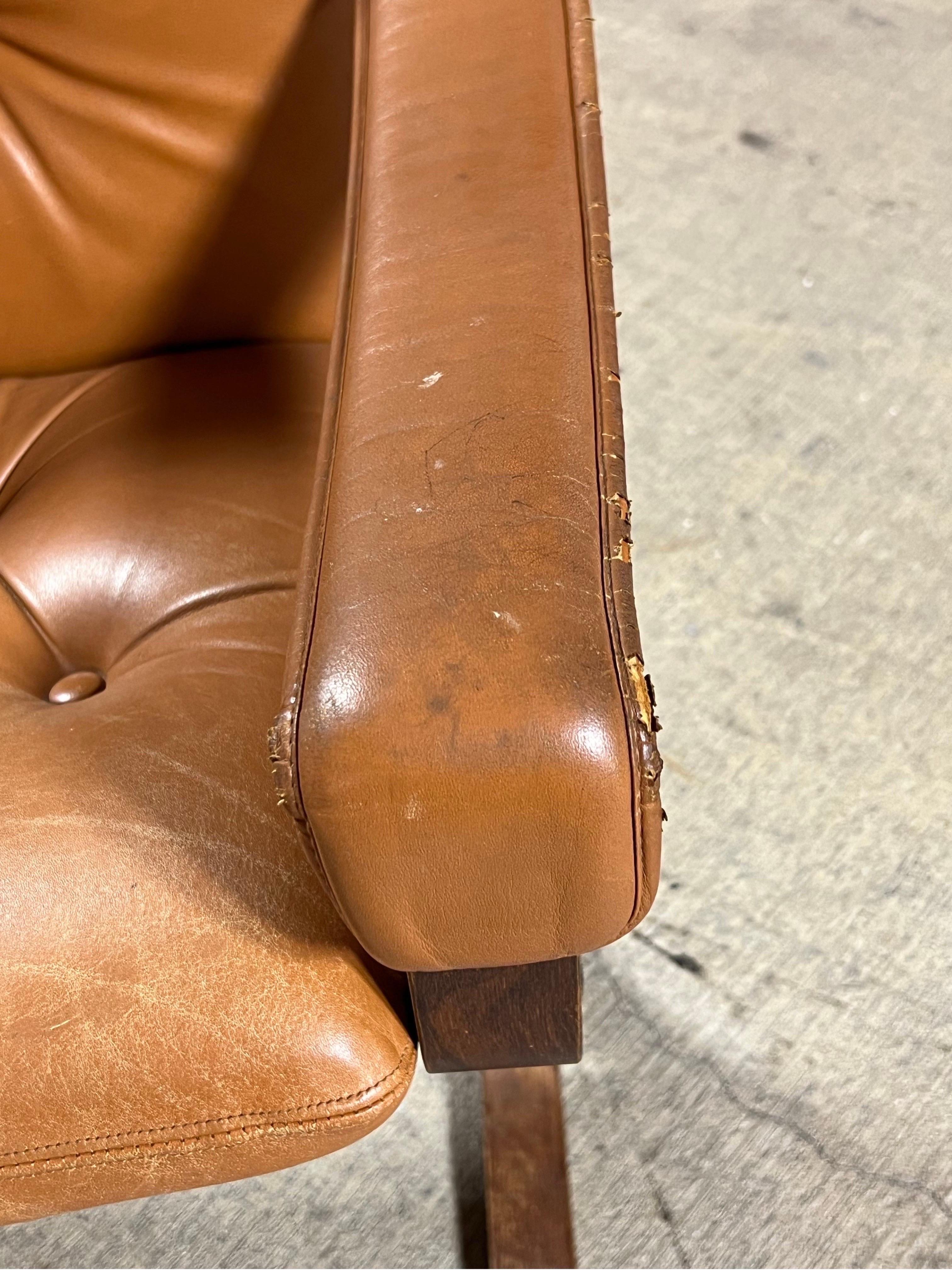 Ingmar Relling for Westnofa Siesta Mid Century Leather Lounge Chair In Good Condition In Esperance, NY