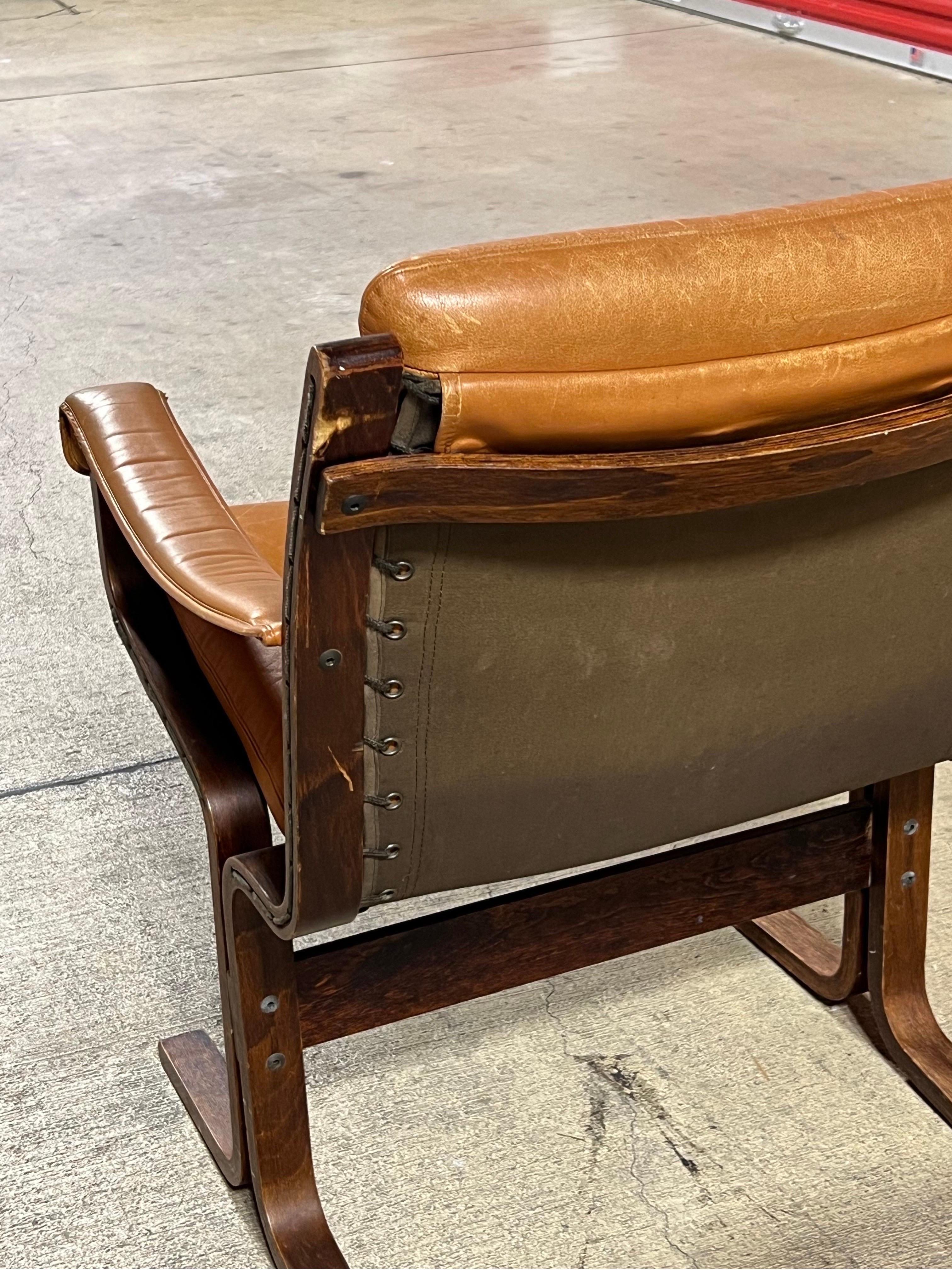 Ingmar Relling for Westnofa Siesta Mid Century Leather Lounge Chair 1