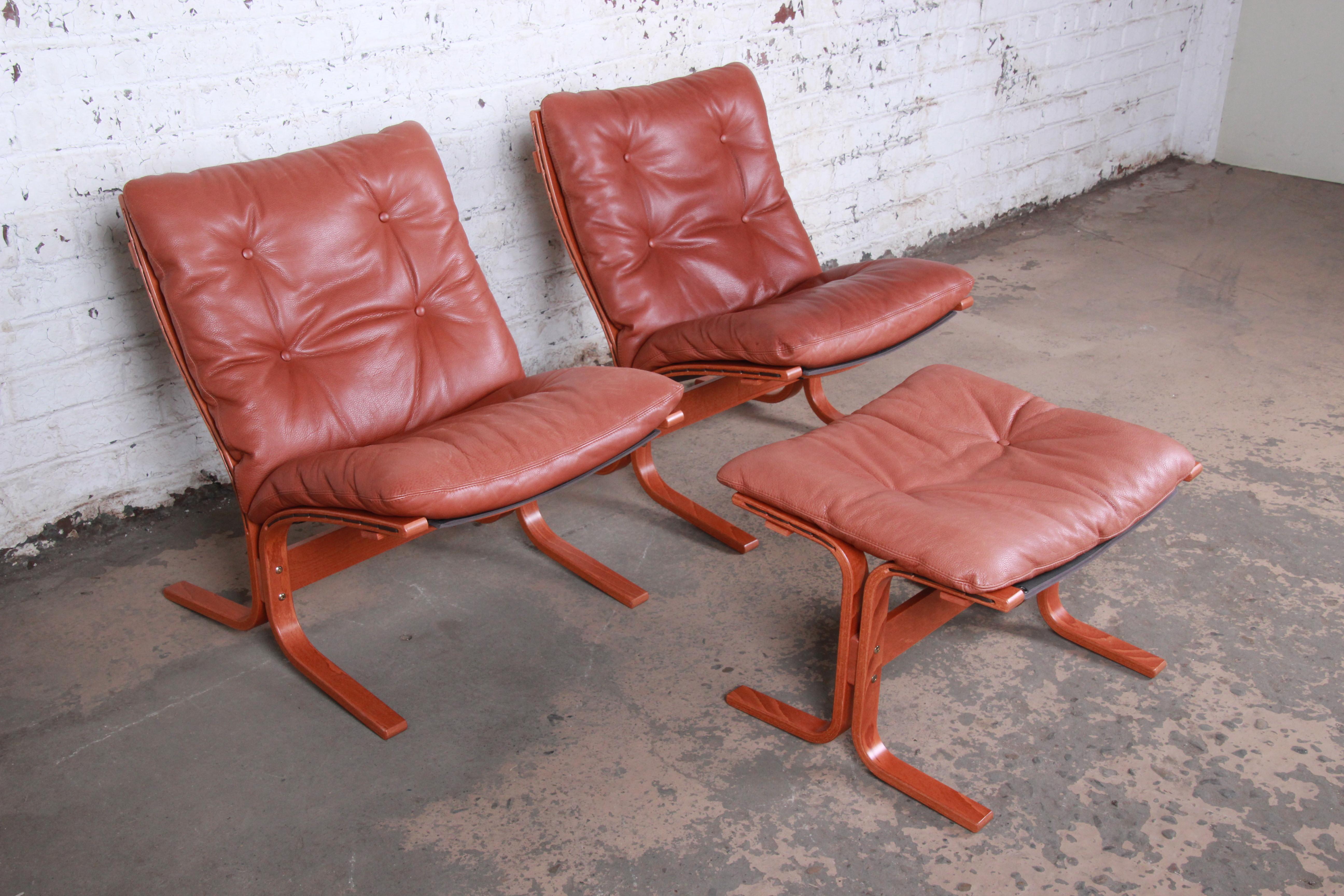 Norwegian Ingmar Relling for Westnofa Teak and Leather Siesta Lounge Chairs and Ottoman