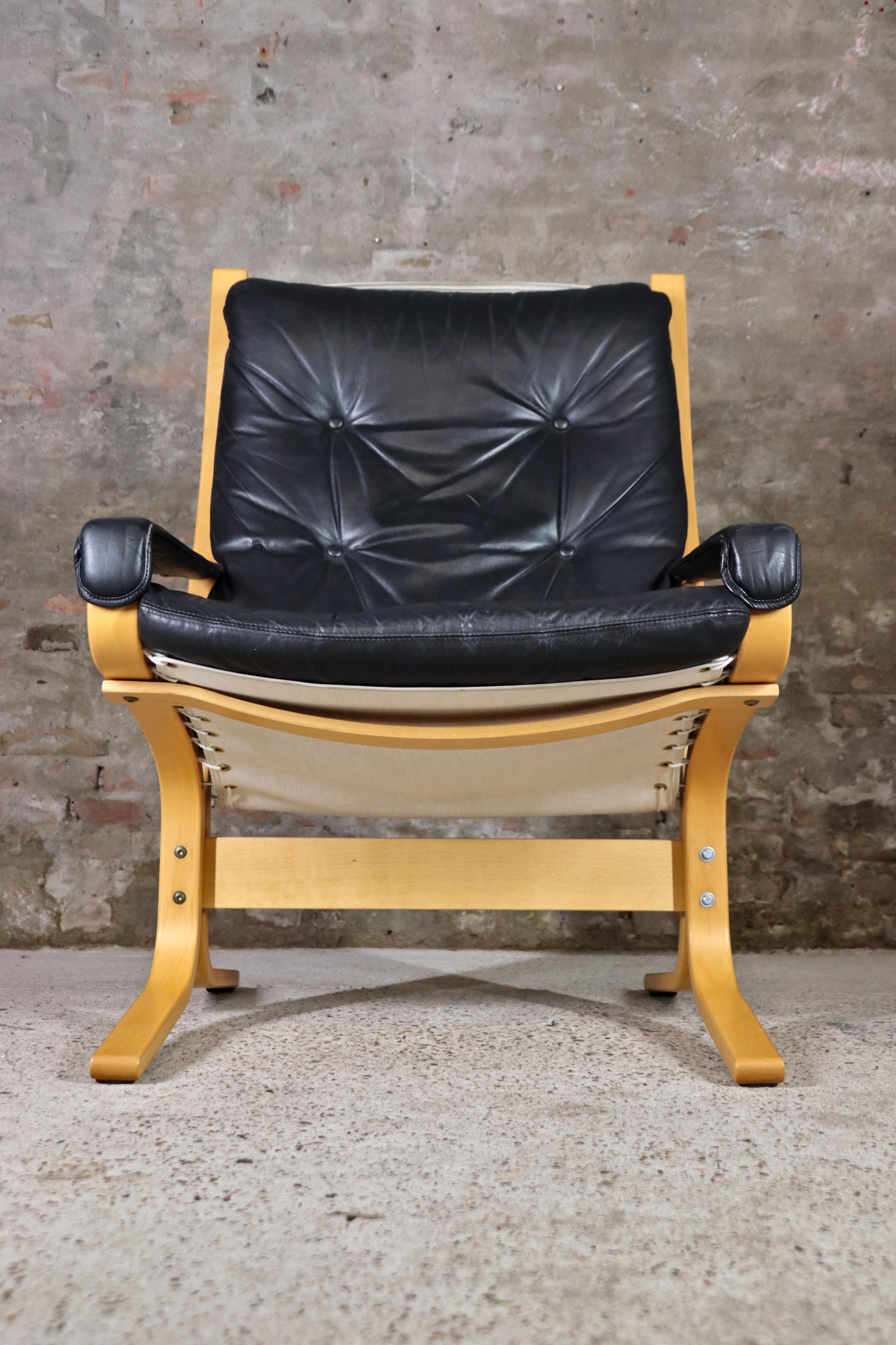 Ingmar Relling - Chaise longue et pouf - Cuir noir - Ekornes - 1980 en vente 4