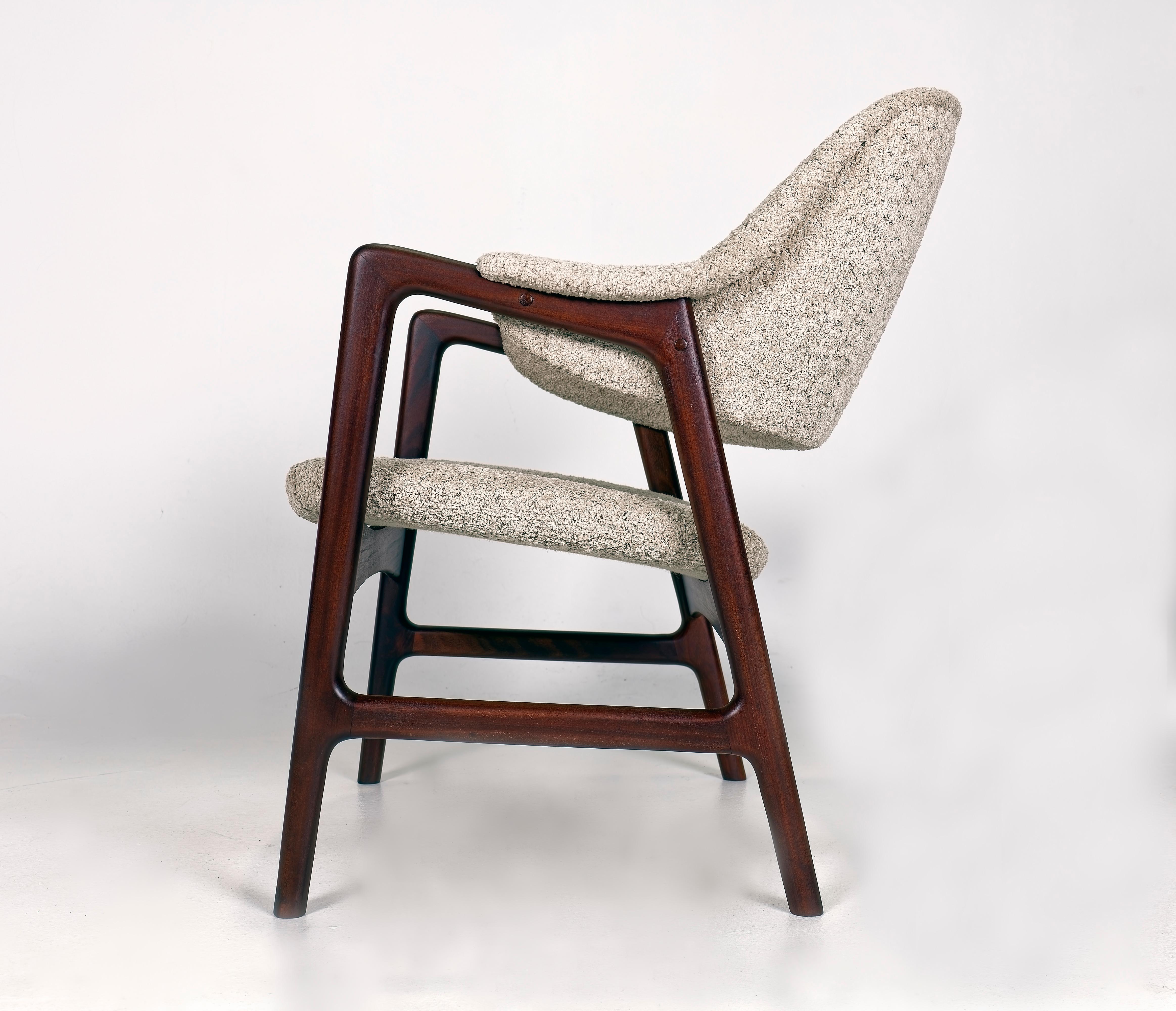 Mid-Century Modern Ingmar Relling Lounge Chair for Westnofa, 1960s, Boucle For Sale