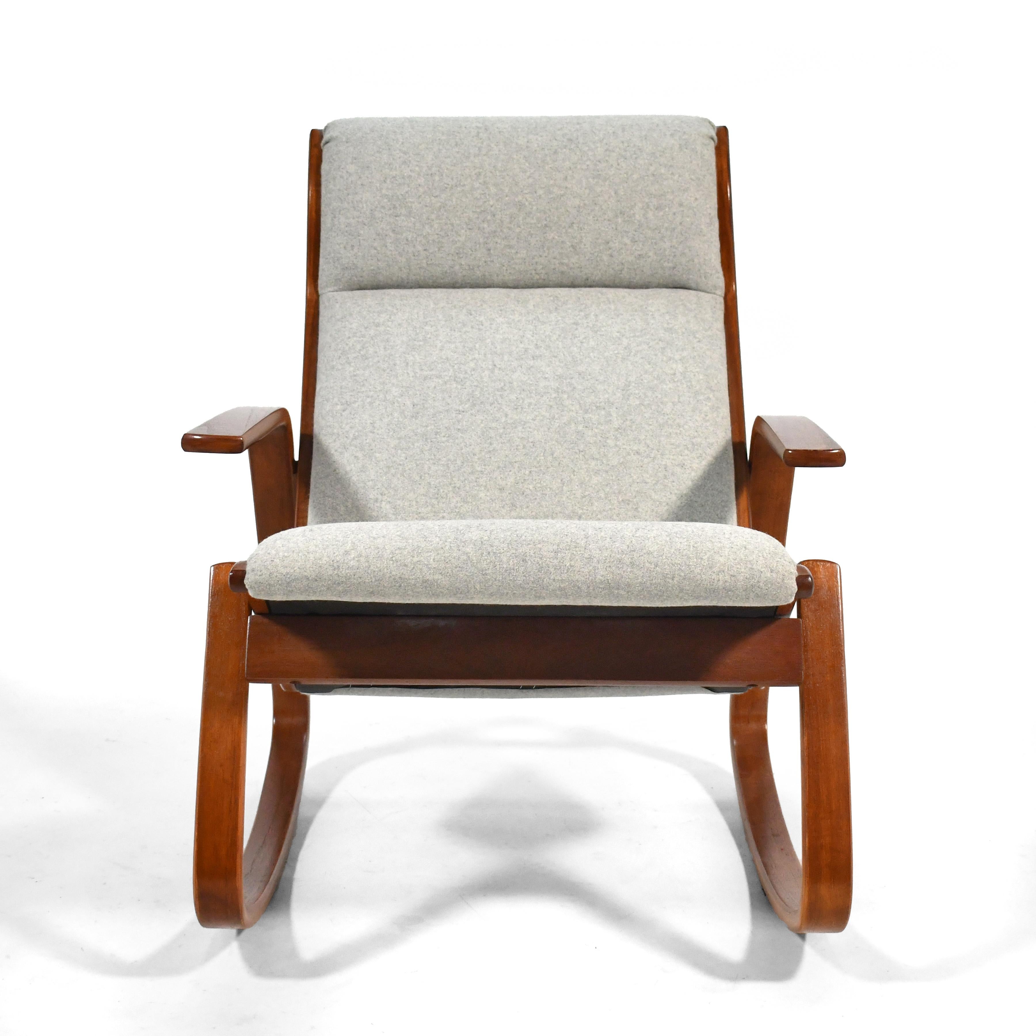 Scandinave moderne Ingmar Relling - Chaise à bascule par Westnofa en vente