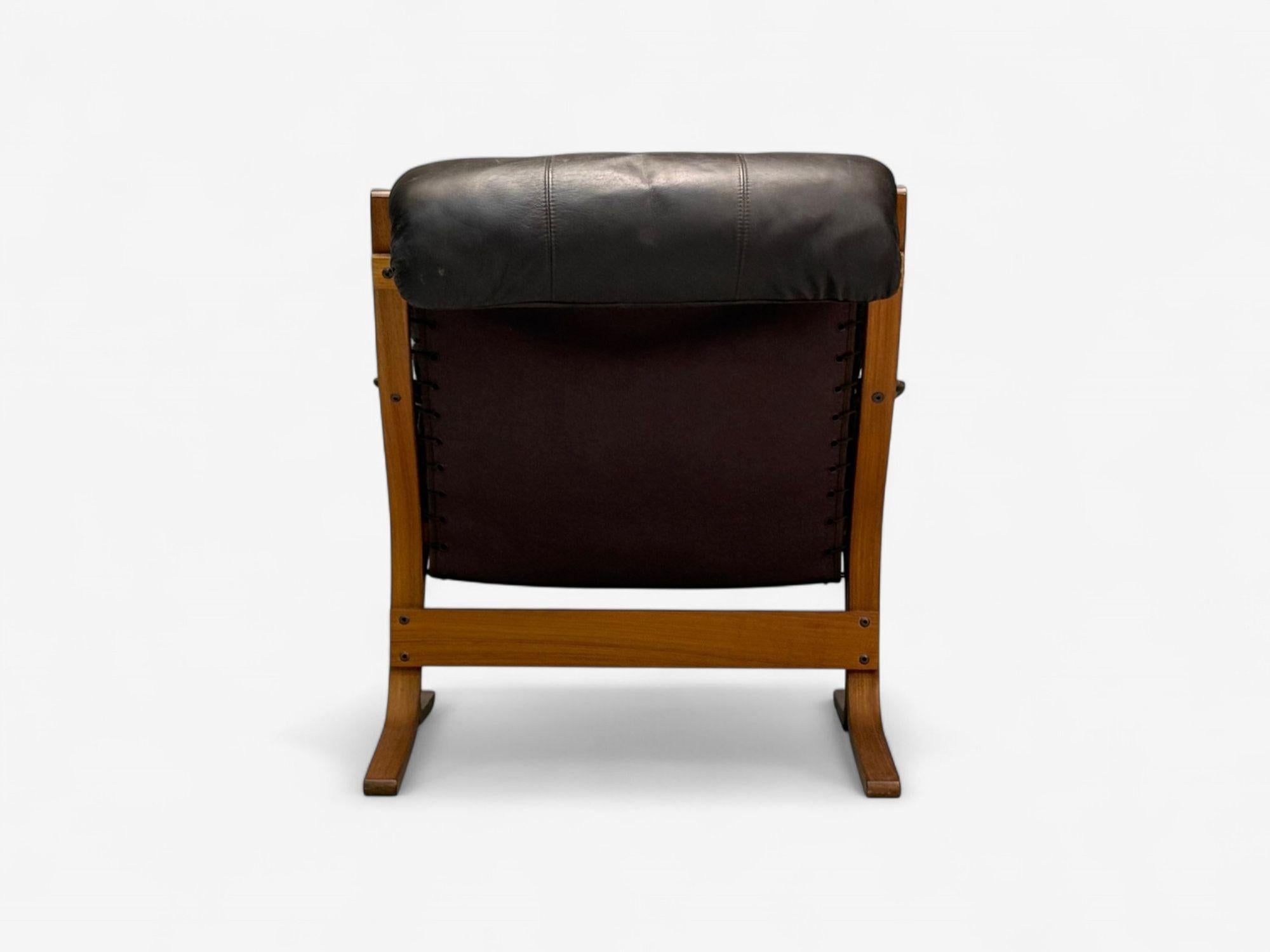 Ingmar Relling, Westnofa, cuir Brown, bentwood, chaise longue, Norvège, années 1960 en vente 1