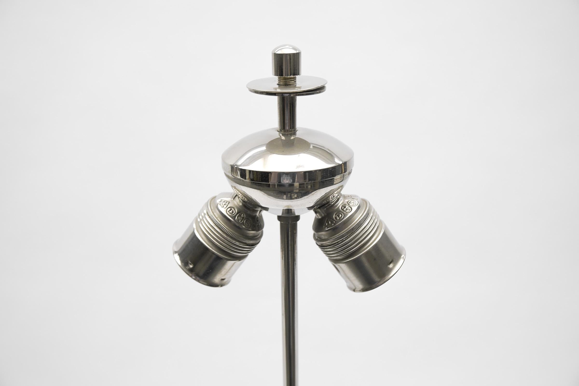 Lampe de bureau en acrylique Ingo Maurer ML 9 T M-Design, années 1960, Allemagne en vente 4