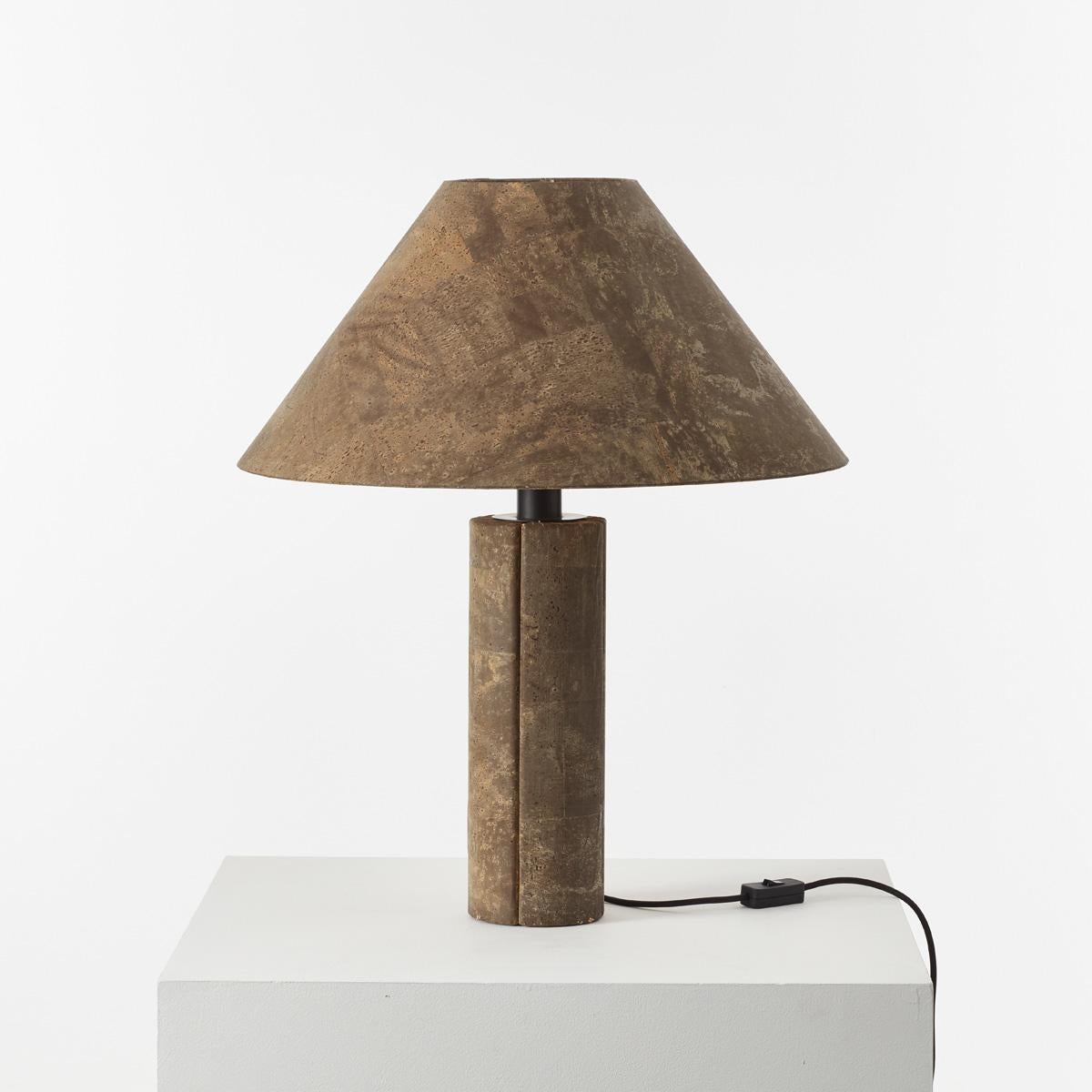 Postmoderne Lampe en liège Ingo Maurer pour Design M, Allemagne, 1974. Paire disponible.  en vente