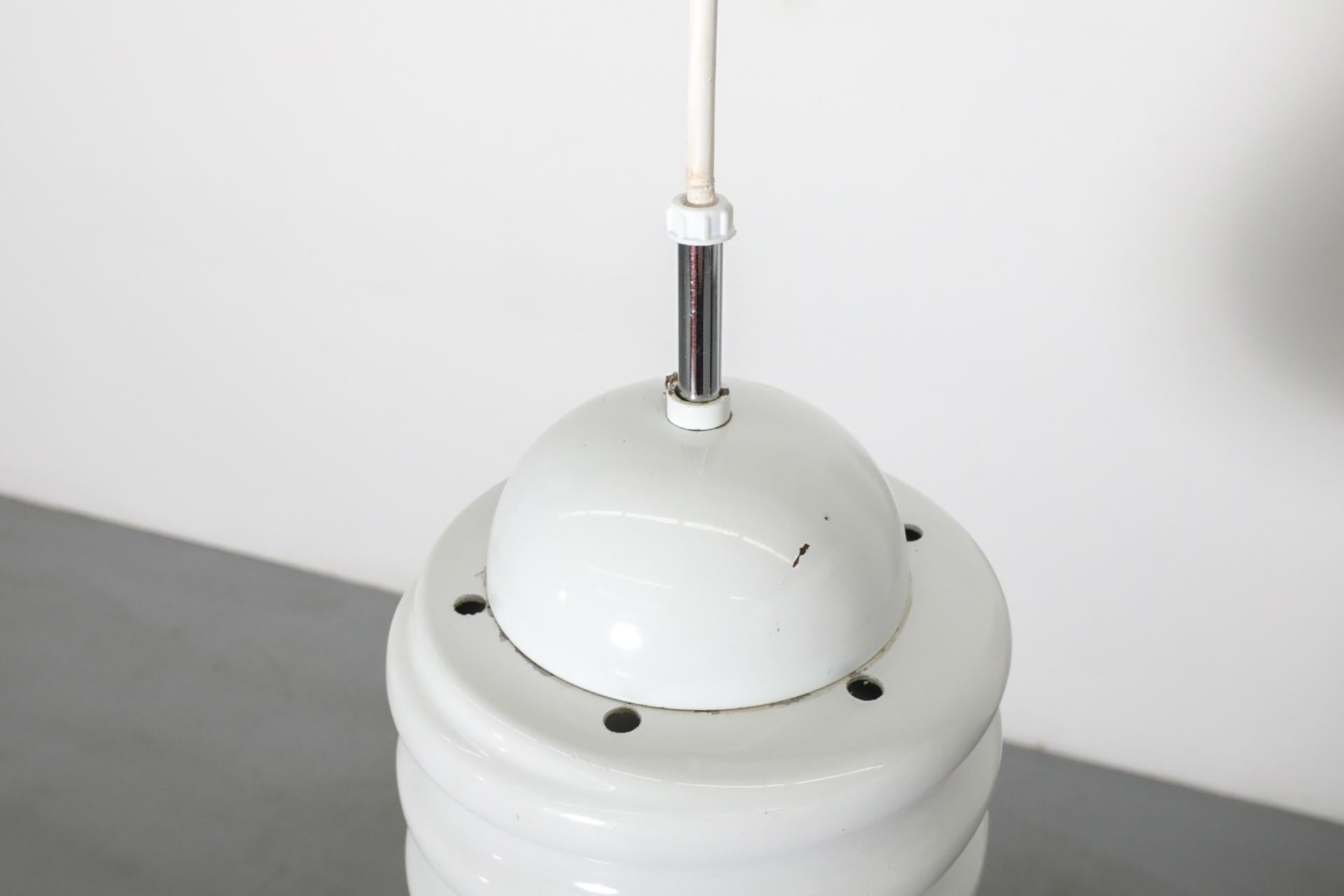 Suspension de plafonnier à ampoule inspirée d'Ingo Maurer, 1970 2