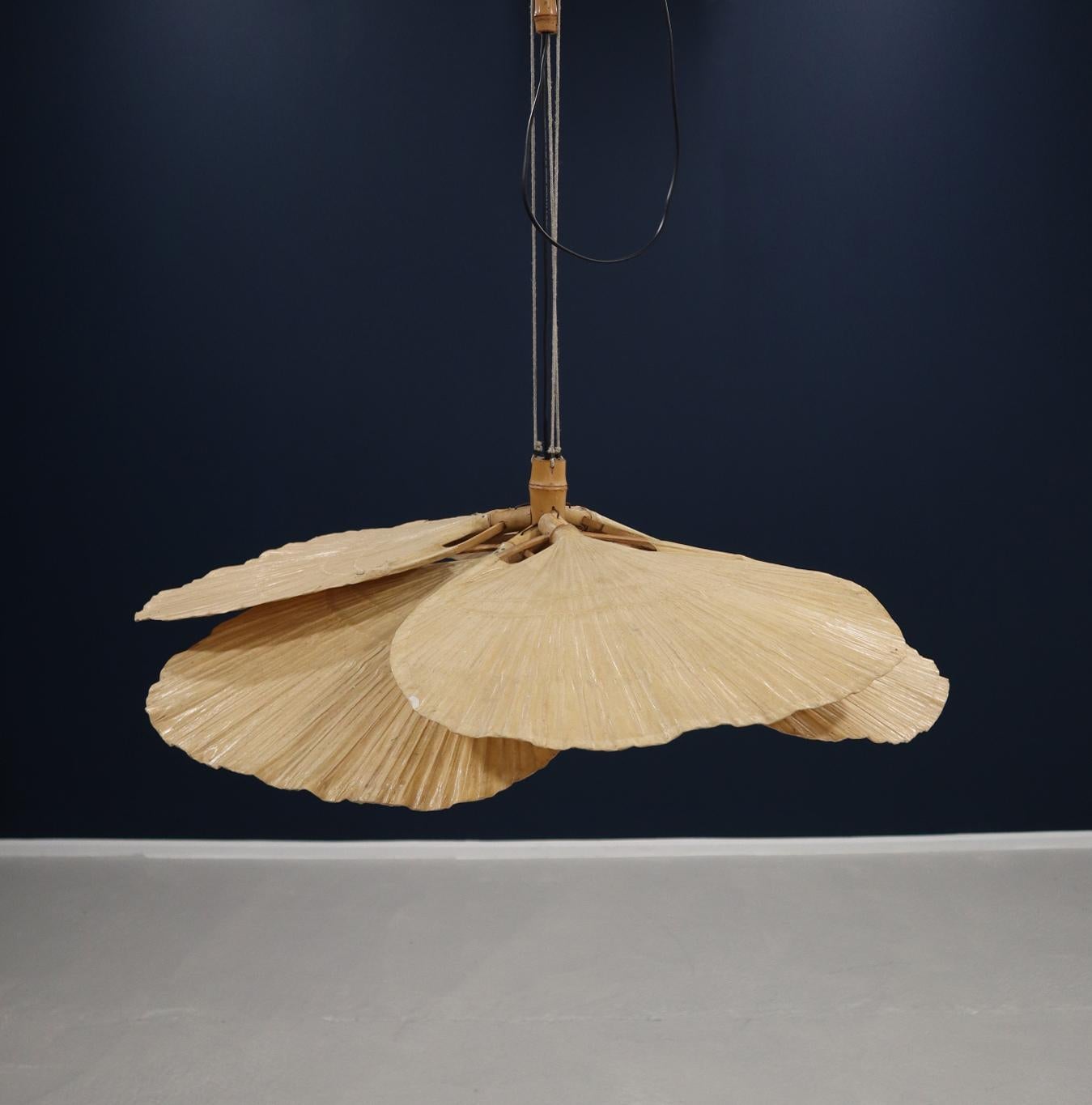 Ingo Maurer Uchiwa 'Hana' Lamp for M Design, Germany 1970s

A stunning and super rare lighting display of six large fans. The 'Hana’ chandelier come from Ingo Maurer’s interest in paper lampshades from Japan, made of bamboo and Japanese rice