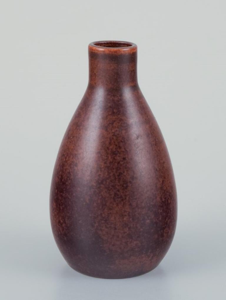 Swedish Ingrid and Erich Triller. Ceramic vase with brown glaze. From 1970s For Sale