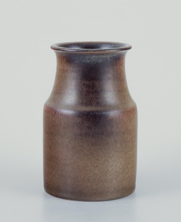 Scandinavian Modern Ingrid and Erich Triller, Sweden. Ceramic vase with green-brown toned glaze For Sale