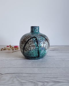 Ingrid Atterberg pour Upsala Ekeby, vase en forme d'oignon de la série « Chamotte » moderniste de 1957