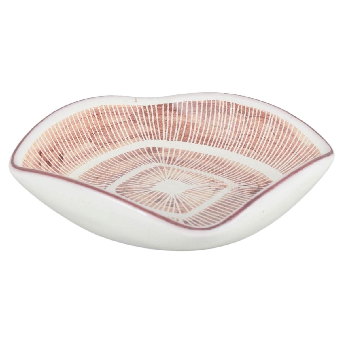 Ingrid Atterberg for Upsala Ekeby. Small stoneware bowl/dish. 1960s