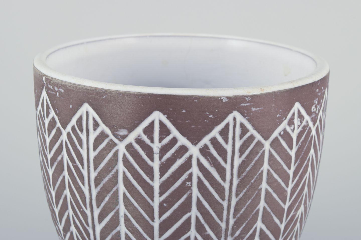 Ingrid Atterberg pour Upsala Ekeby, Suède.  Deux pots de fleurs en céramique. Excellent état - En vente à København, Copenhagen