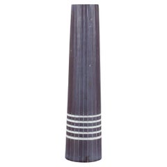 Ingrid Atterberg per Upsala Ekeby. Vaso in ceramica "Vinga". Ca. 1960