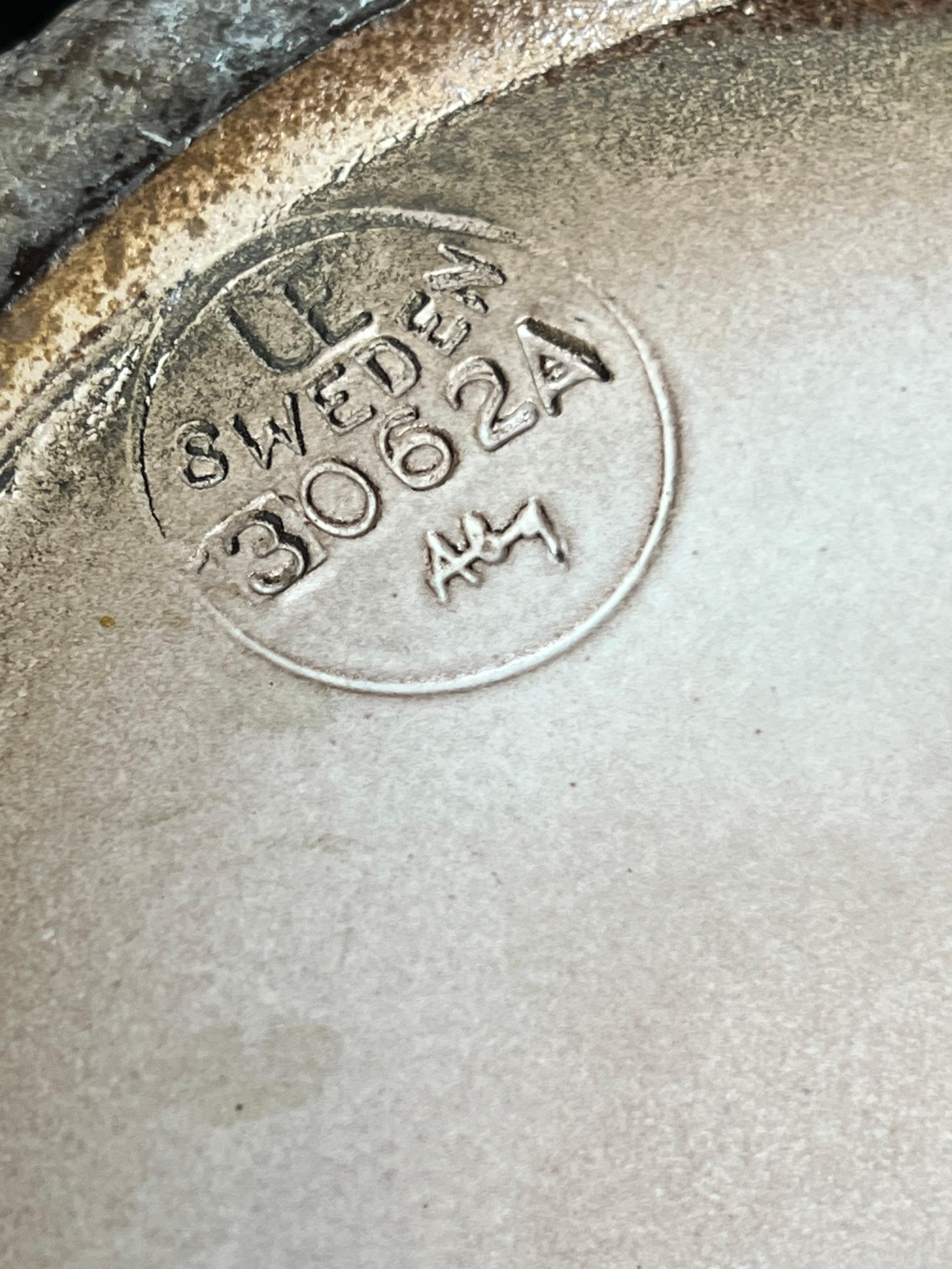 Ingrid Atterberg, grande vaso da terra, smalto marrone con motivo geometrico Svezia anni '60 In condizioni ottime in vendita a Forest, BE
