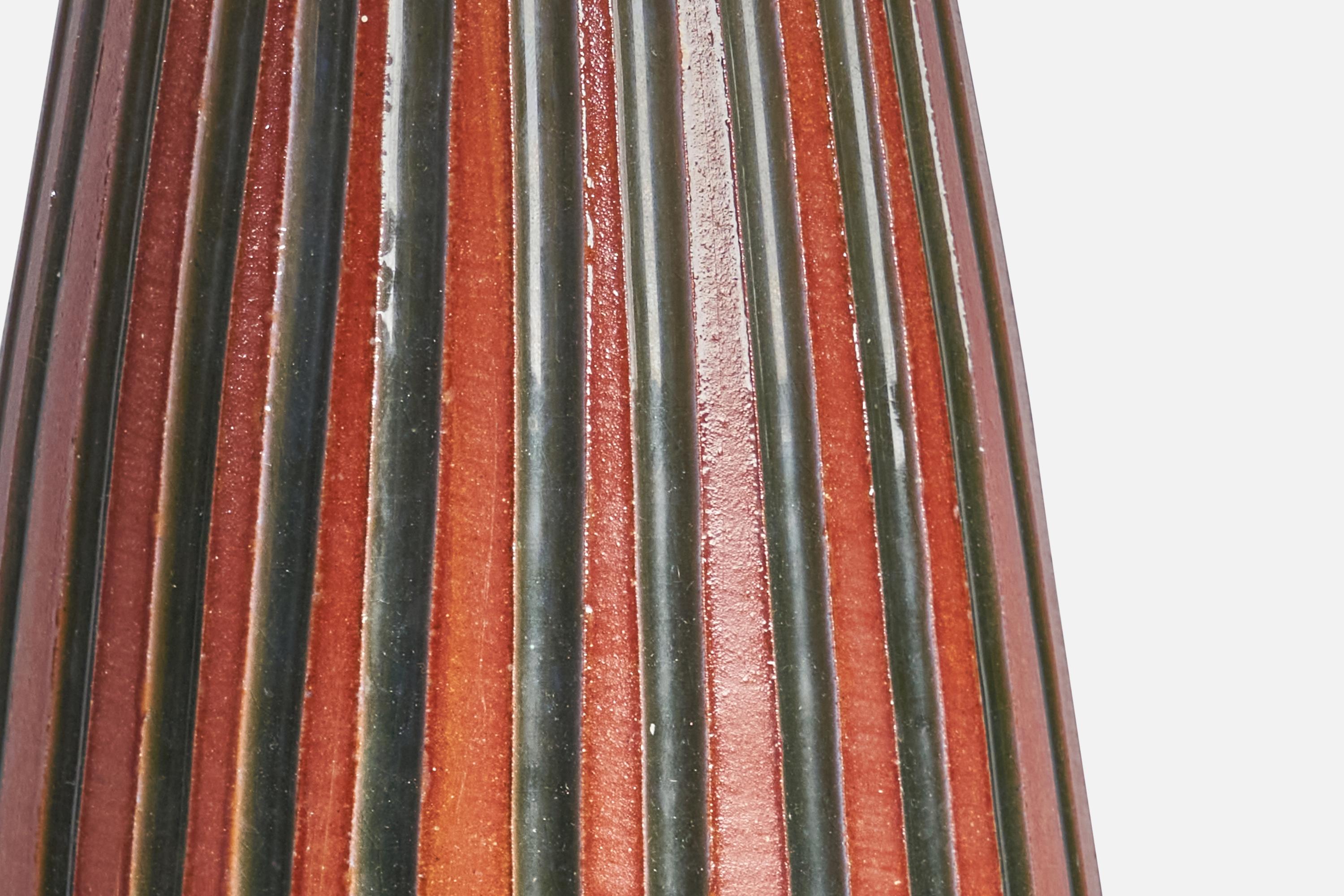 Ingrid Atterberg, Lampada da tavolo, Terracotta, Svezia, anni '50 In condizioni buone in vendita a High Point, NC