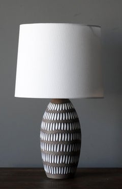 Ingrid Atterberg, Lampada da tavolo, Gres smaltato grigio e bianco, Upsala Ekeby, anni '50