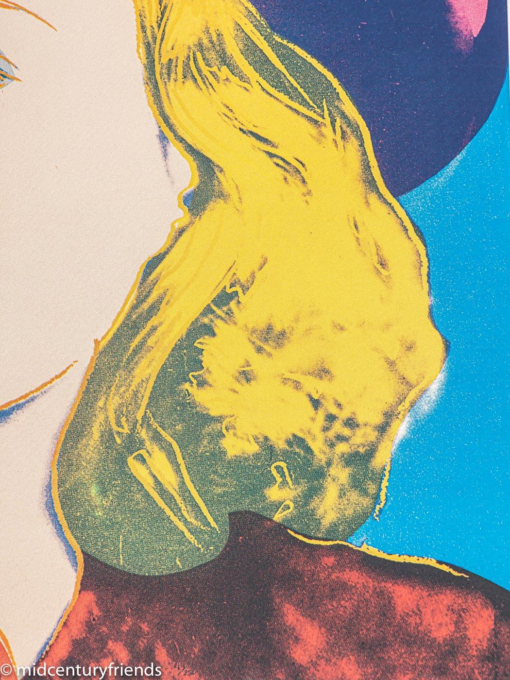 Originalplakat für die Ausstellung von Andy Warhol in Malmö im Dezember 1983. Weltberühmtes Kunstwerk von Andy Warhol, der 1983 das Ingrid-Bergman-Portfolio veröffentlichte. Fertig zum Aufhängen, gerahmt in einem Echtholz-Bilderrahmen in Weiß hinter