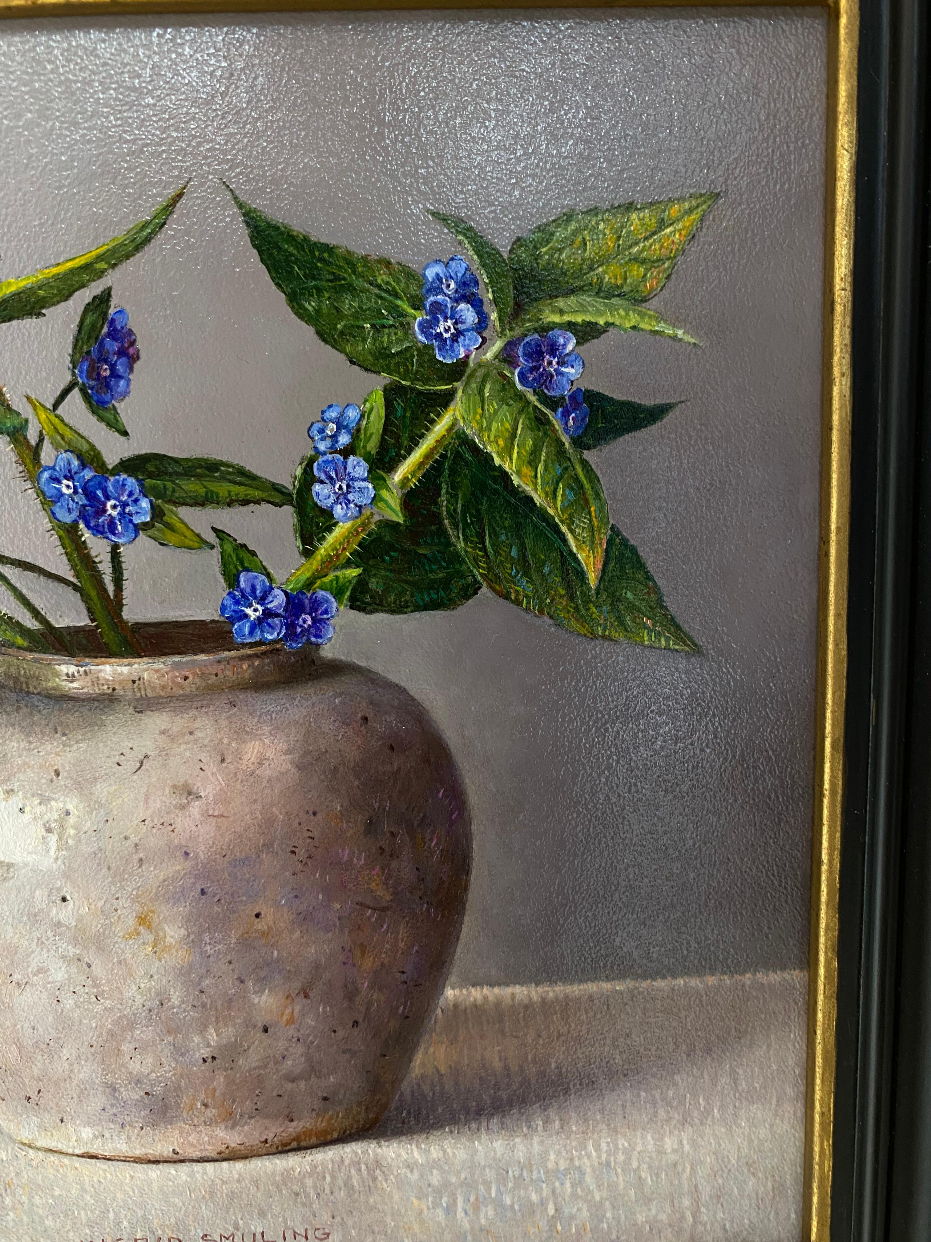 Forget-me-nots in a Ginger Jar - 21st Century Dutch Still-life painting - Gray Figurative Painting by Ingrid Smuling