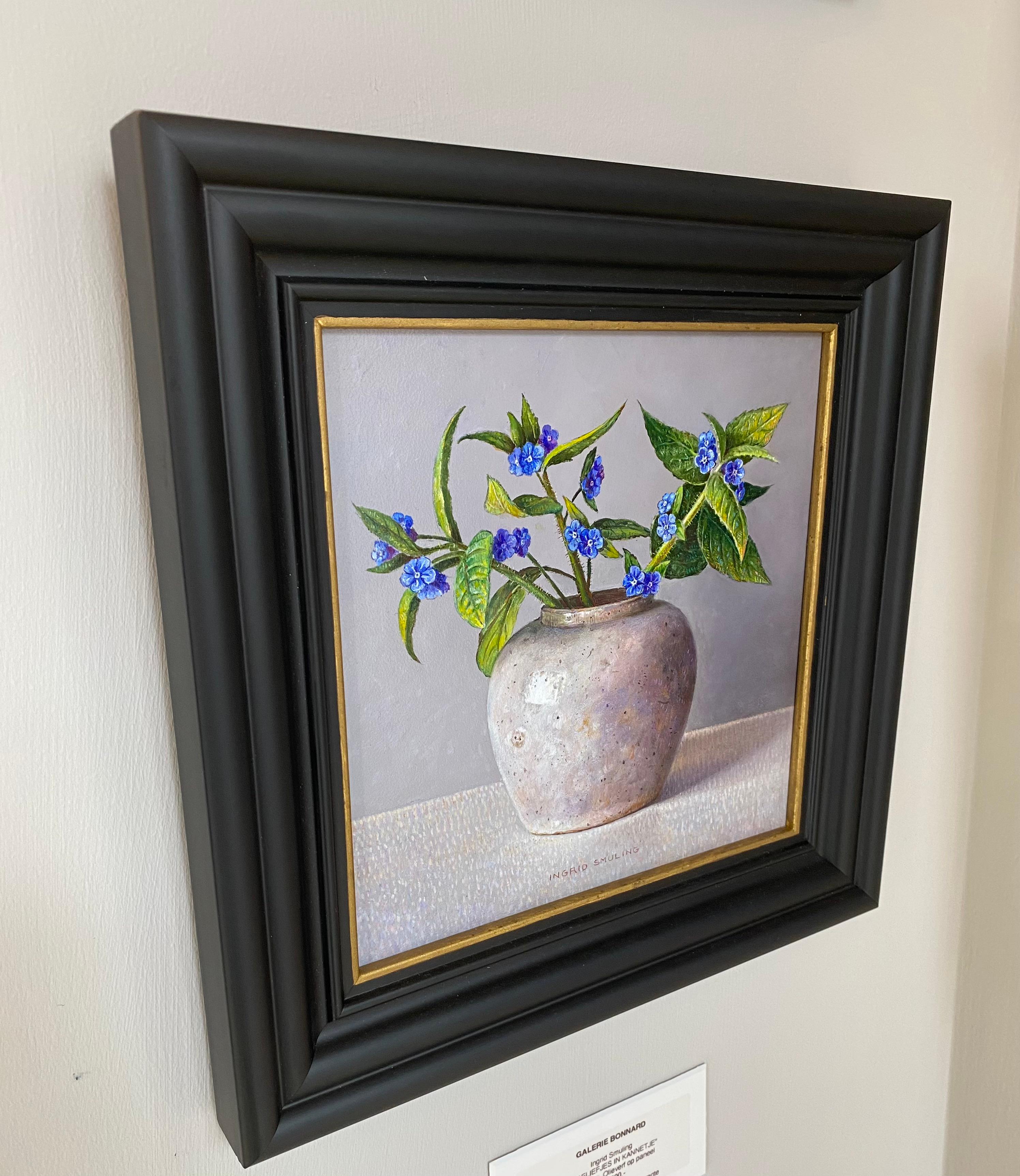 Forget-me-nots in a Ginger Jar - 21st Century Dutch Still-life painting For Sale 5