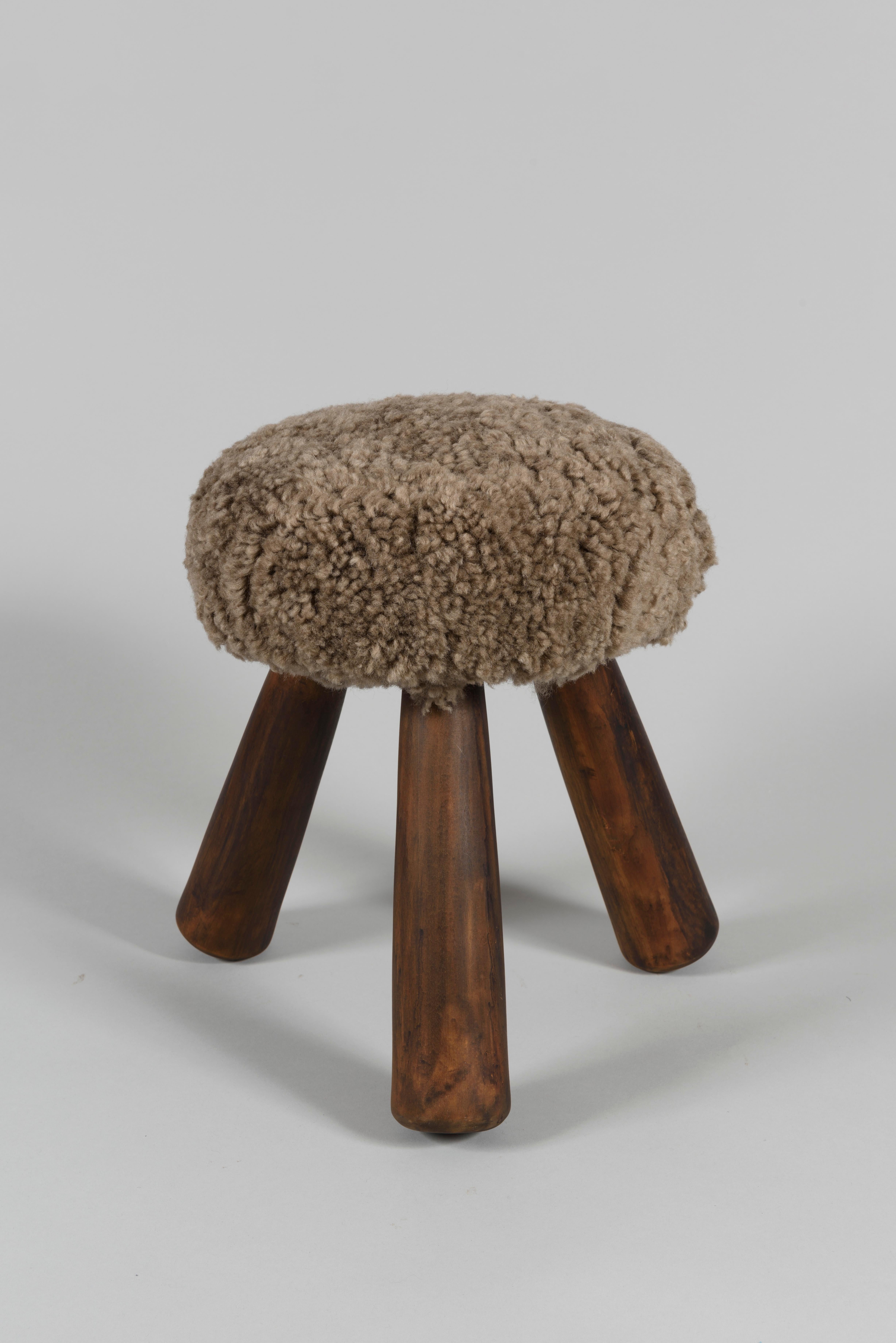 Ingvar Hildingsson Milchbarer Hocker 1970er Jahre, signiert (Skandinavische Moderne) im Angebot
