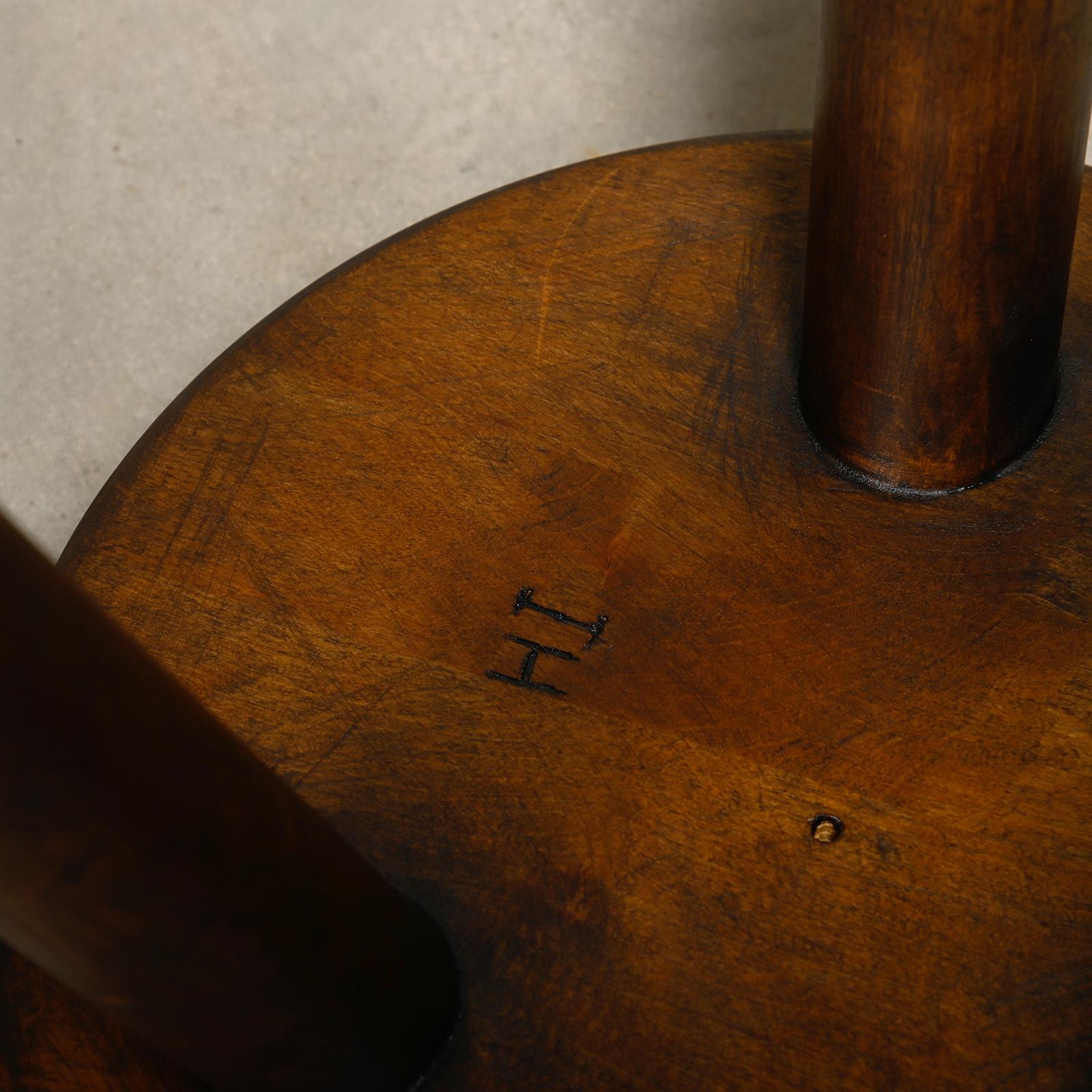 Ingvar Hildingsson Tabouret en bois de pin teinté brun foncé, Suède 1970 2