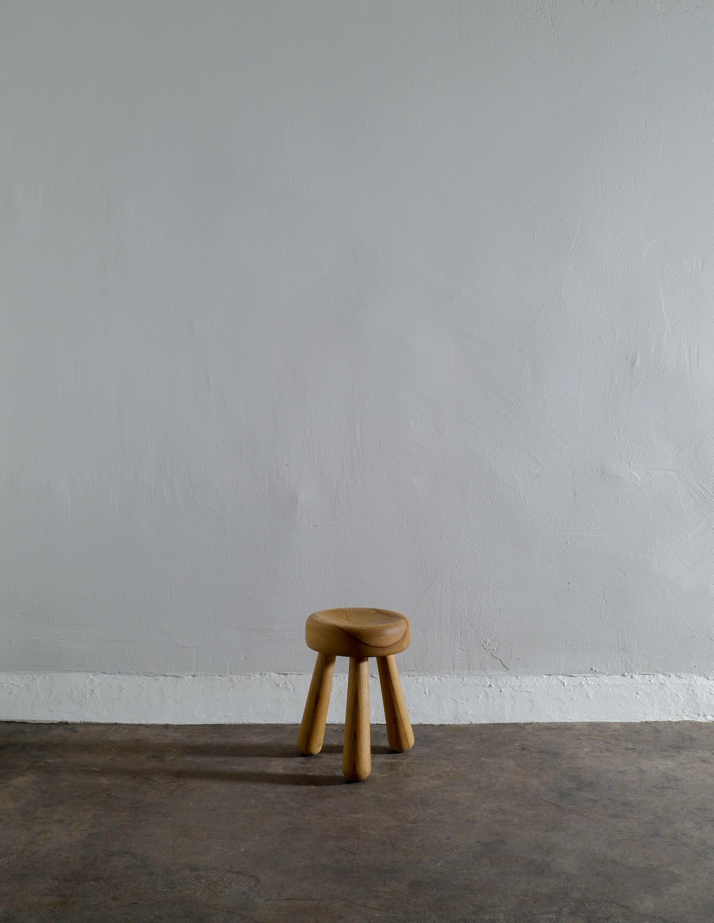 Rare stool in solid pine designed and made by Ingvar Hildingsson himself in the 1970s. In good vintage condition with small signs from age and use. This stool has aged very beautifully and not turned that yellowish like pine can do, see last picture