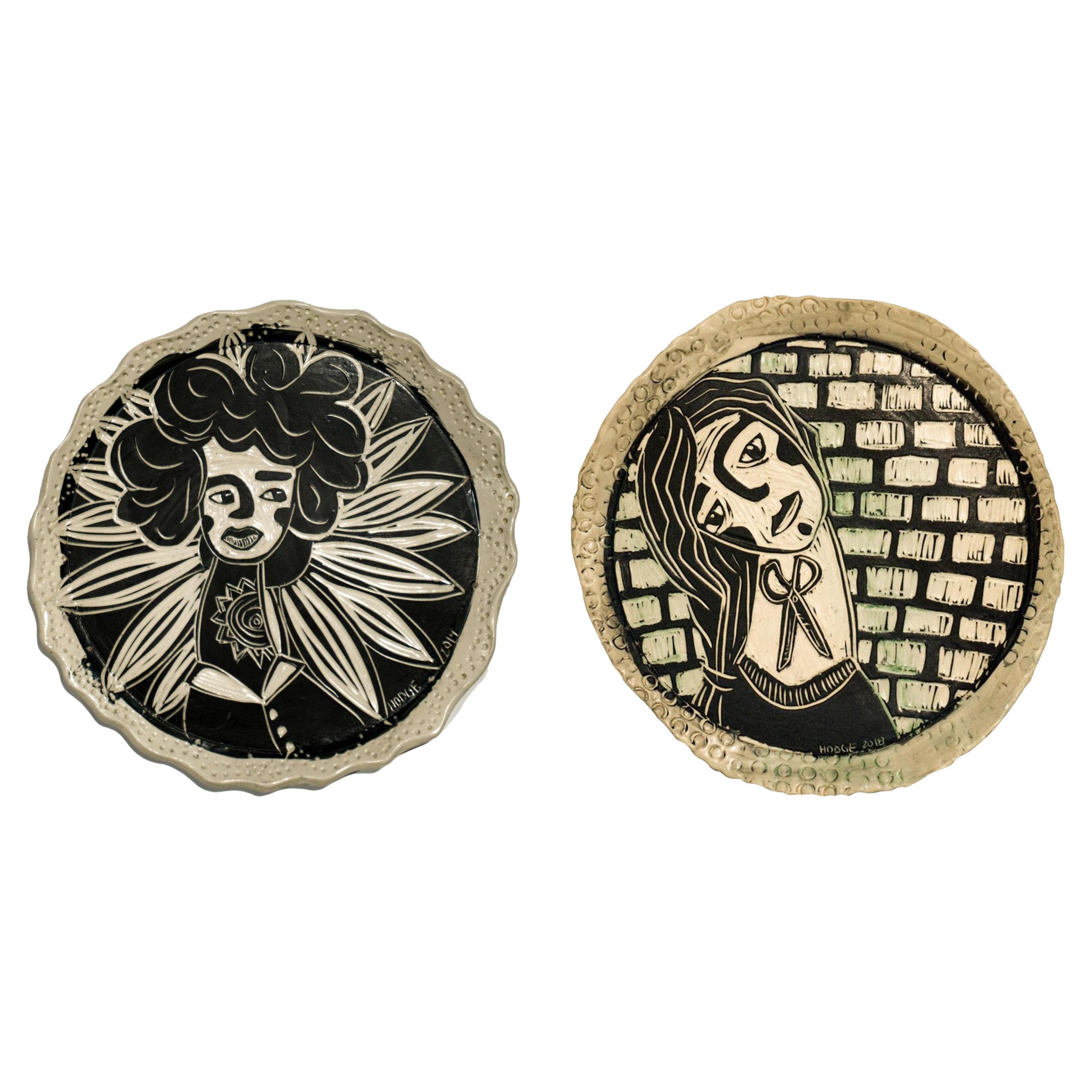 Diptyque Inherent Light and Chin Up, portrait, sculpture murale en porcelaine sculptée en vente