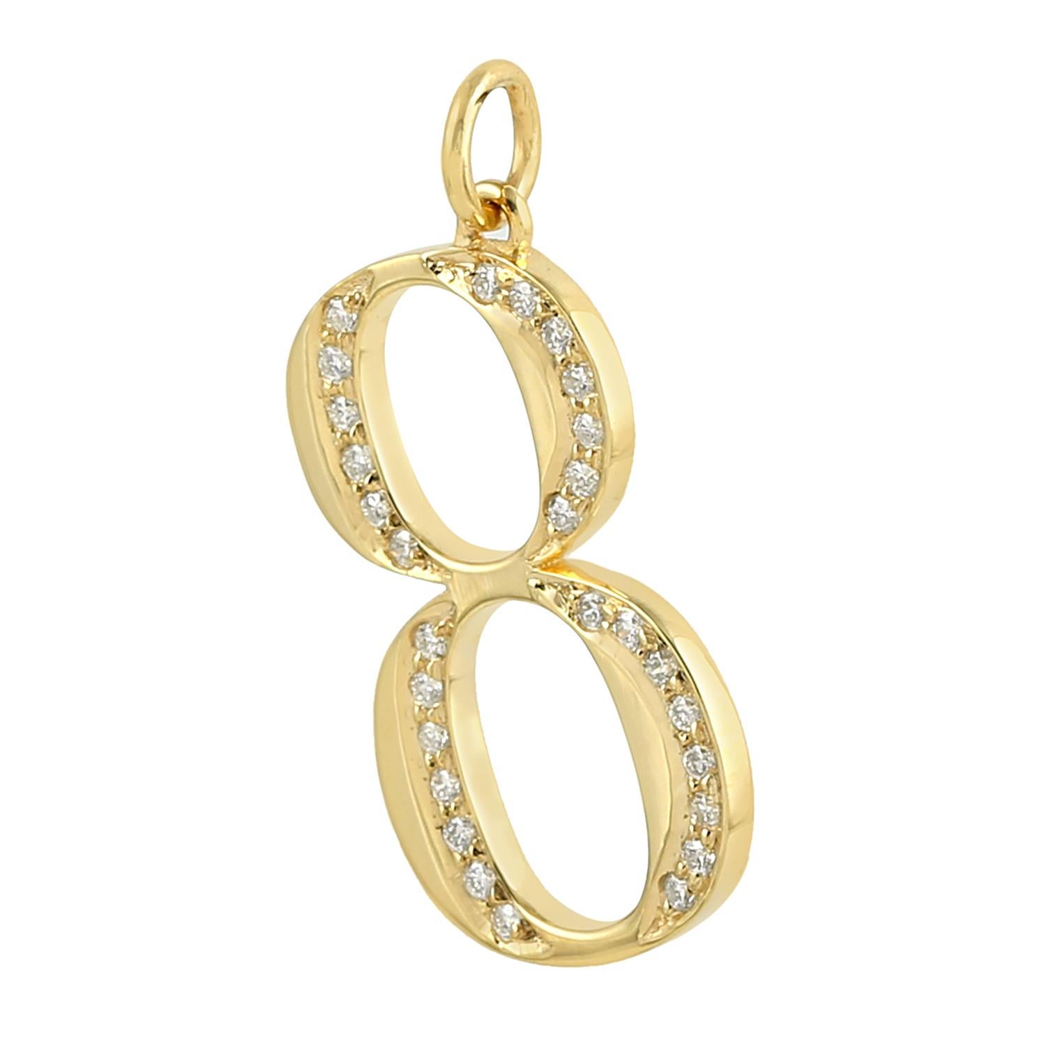 Colgante de diamantes con pavé número 8 de oro amarillo de 14 quilates Artesano en venta