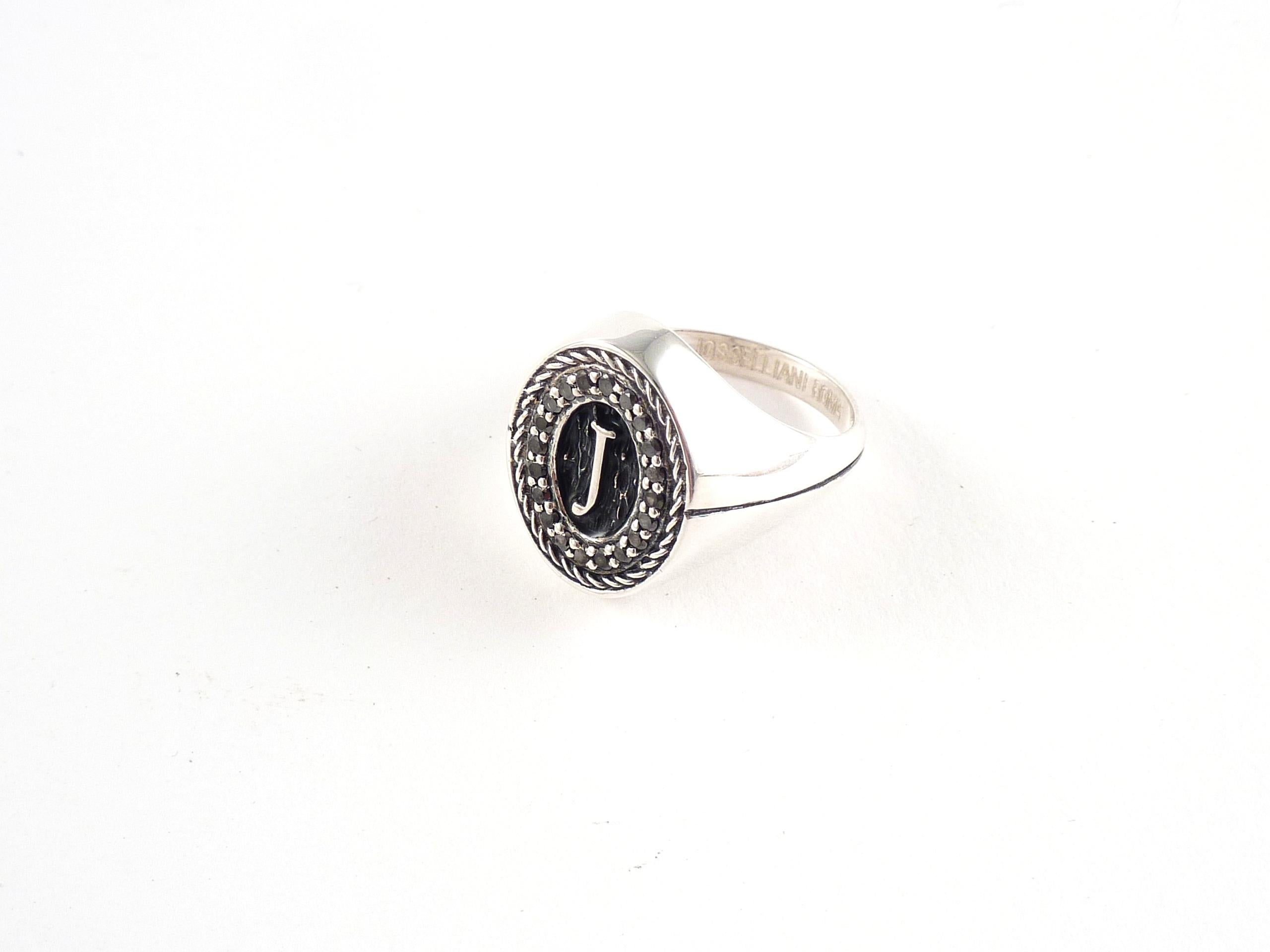 Initial Signet Ring in Silver with Black Diamond Pavé from IOSSELLIANI 3