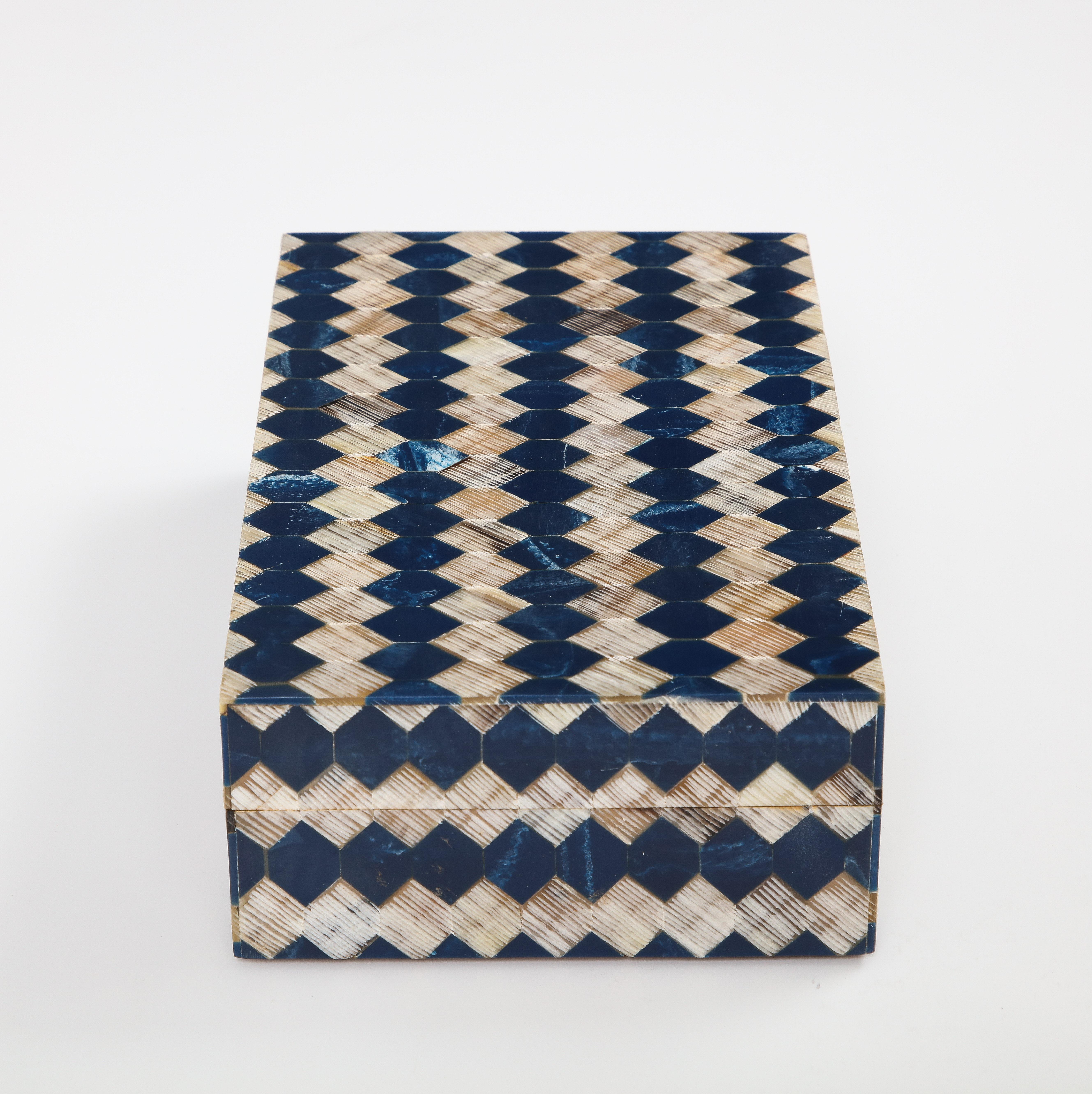 Ink Blue/Natural Horn Checkerboard Box In New Condition For Sale In New York, NY
