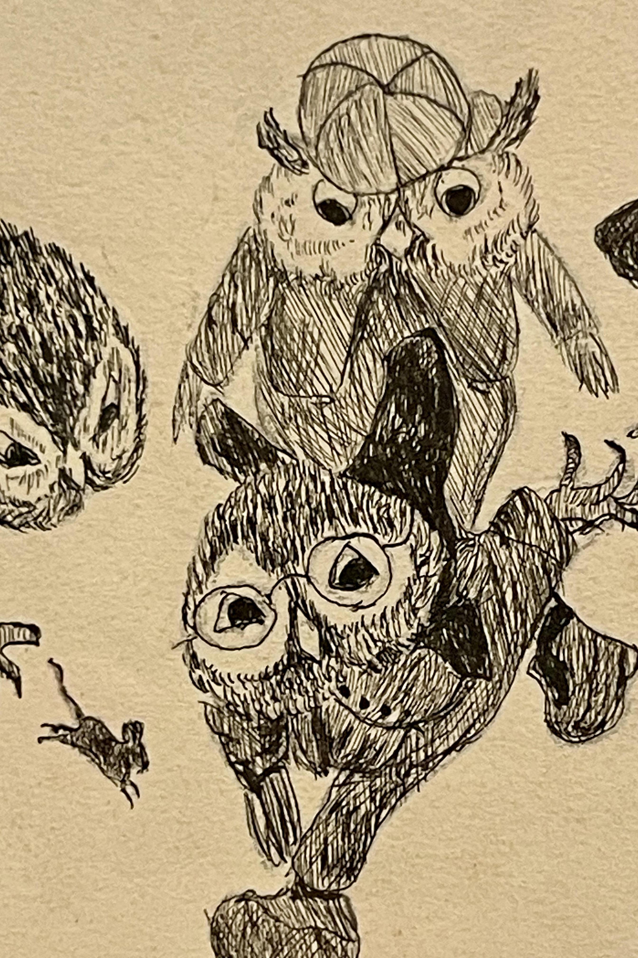 Bois dessin à l'encre sur papier représentant des hiboux, un cadre en bois de cerisier et d'ébène, Autriche 1920 en vente