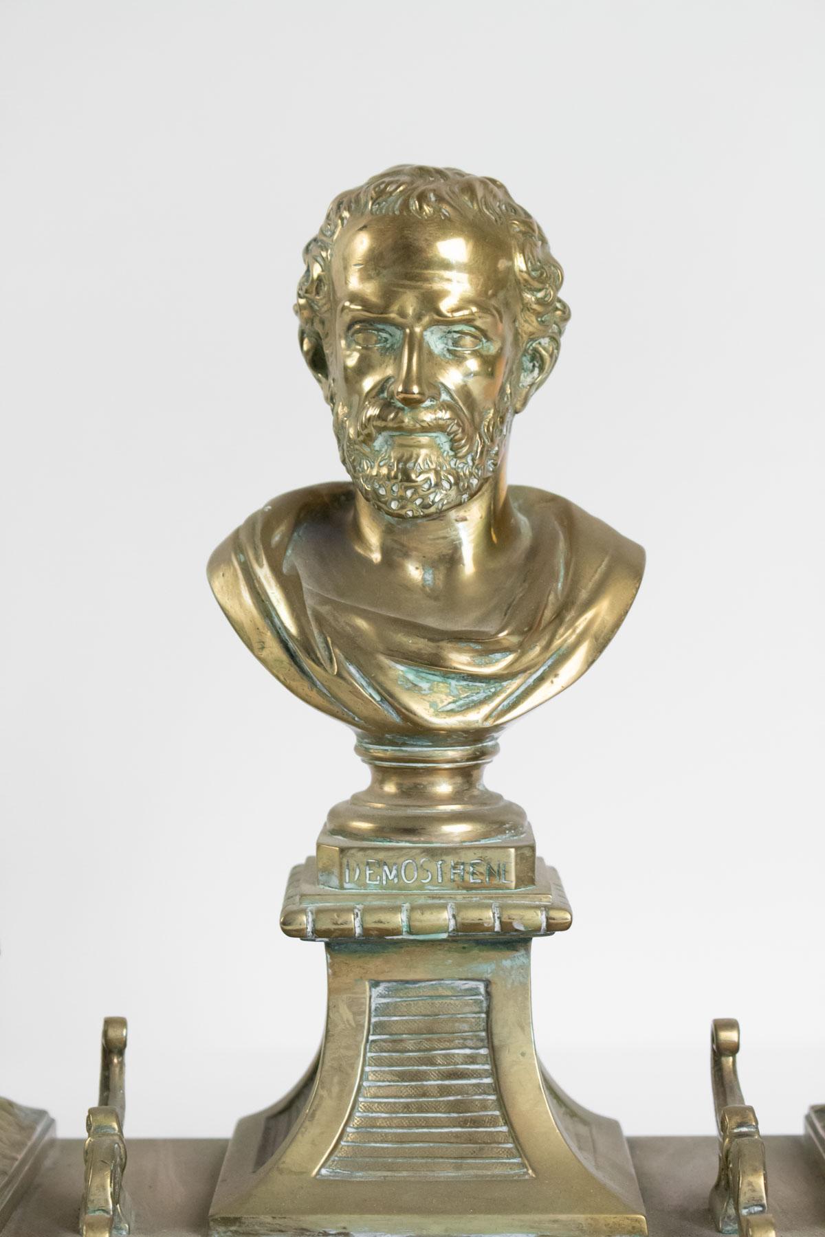 Inkwell in bronze napoleon iii period, effigy of Demosthenes, one Abimée hinges.
Measures: H 30cm, W 39cm, W 20cm.