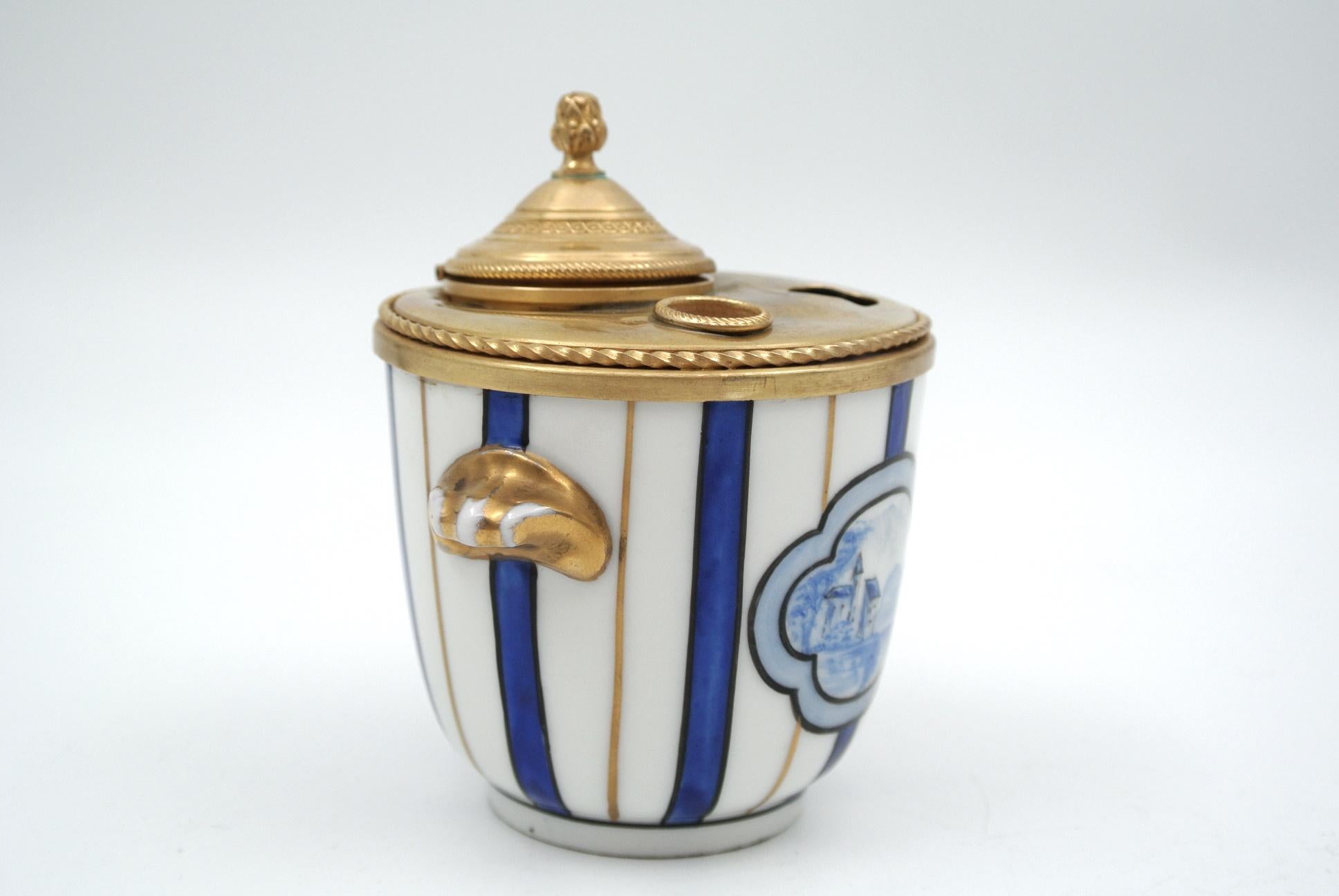 Inkwell in Gilded Brass and Porcelain In Good Condition In Saint-Ouen, FR