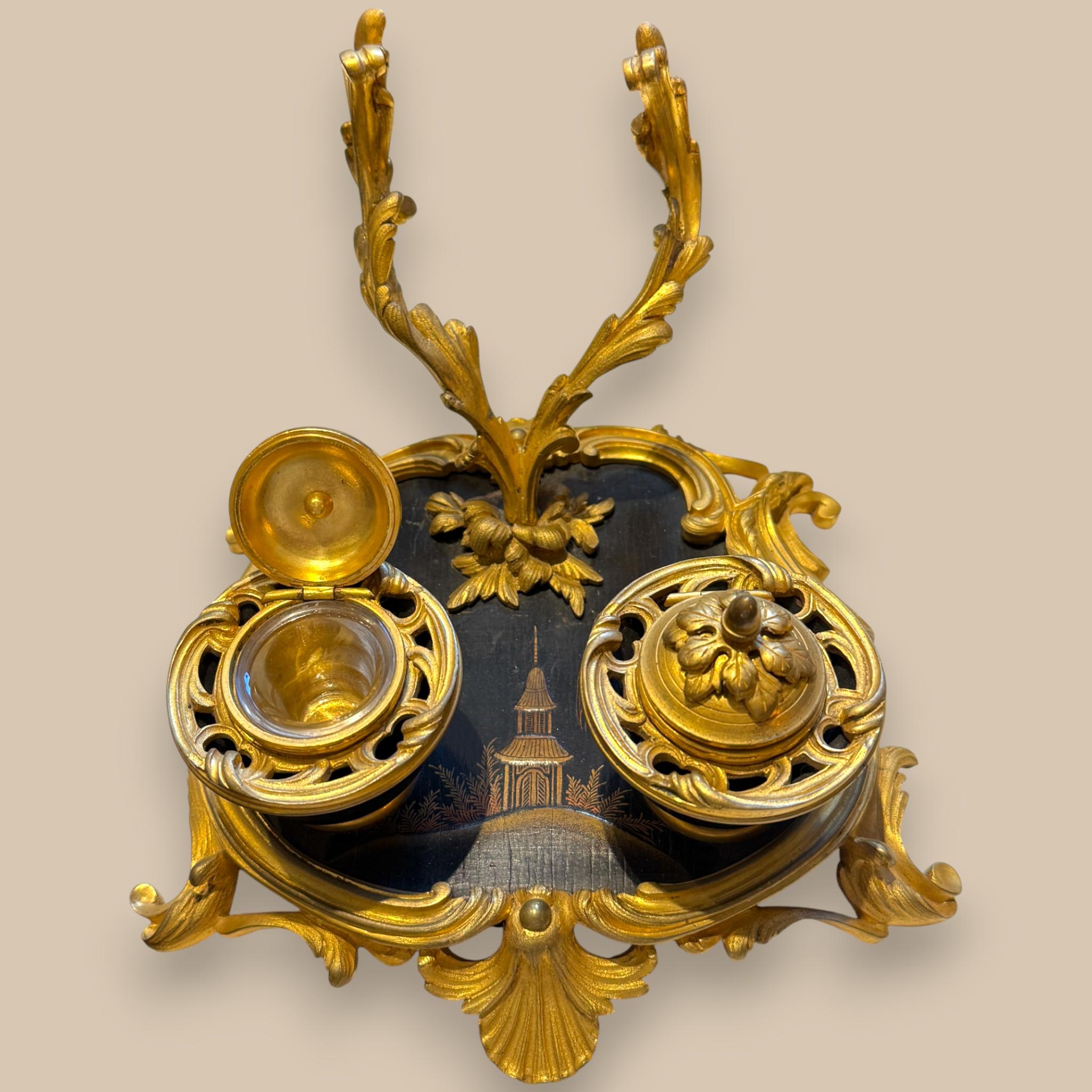 Inkwell signed by François Linke, Gilt Bronze and Lacquer, 19th Century in vendita 3