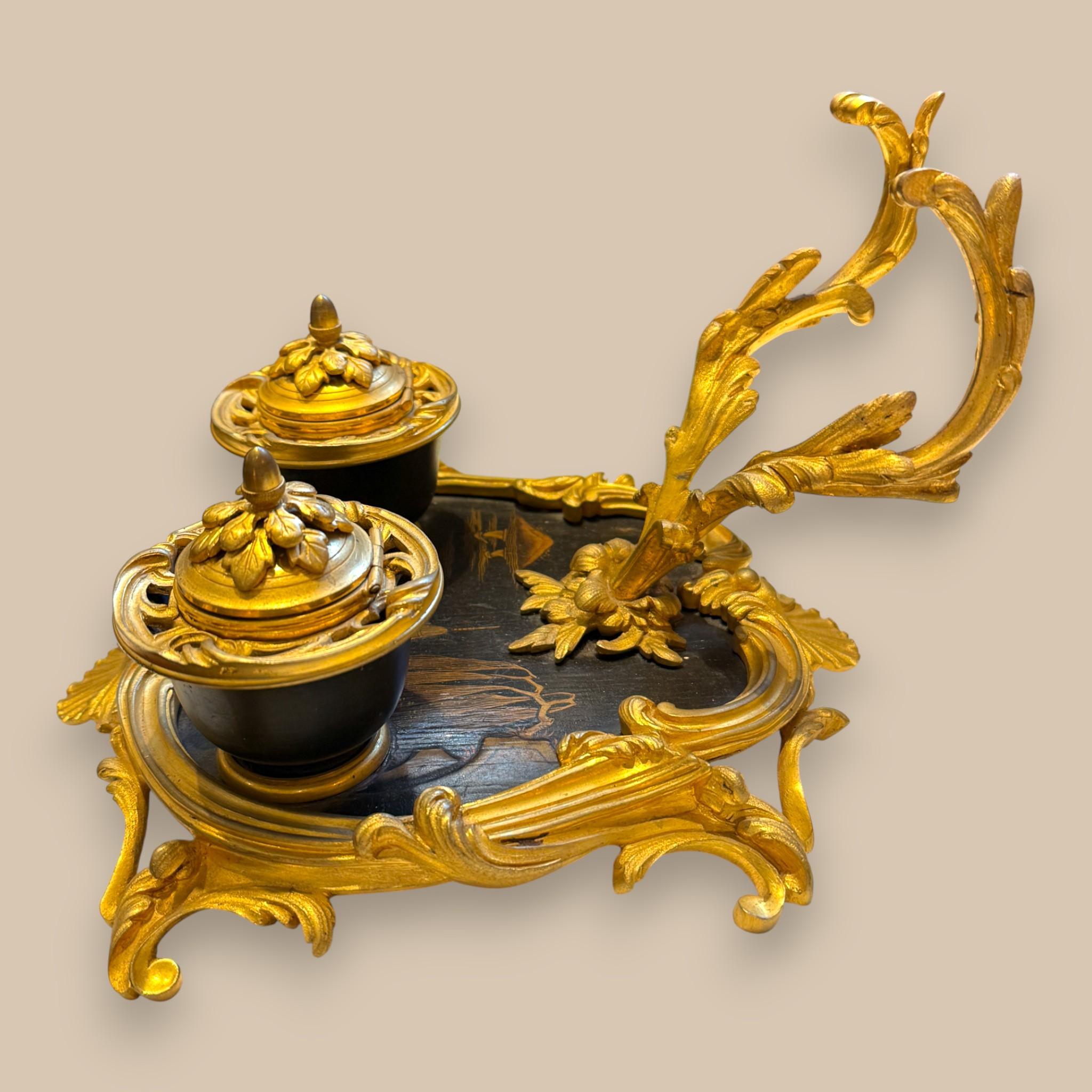 Dorato Inkwell signed by François Linke, Gilt Bronze and Lacquer, 19th Century in vendita