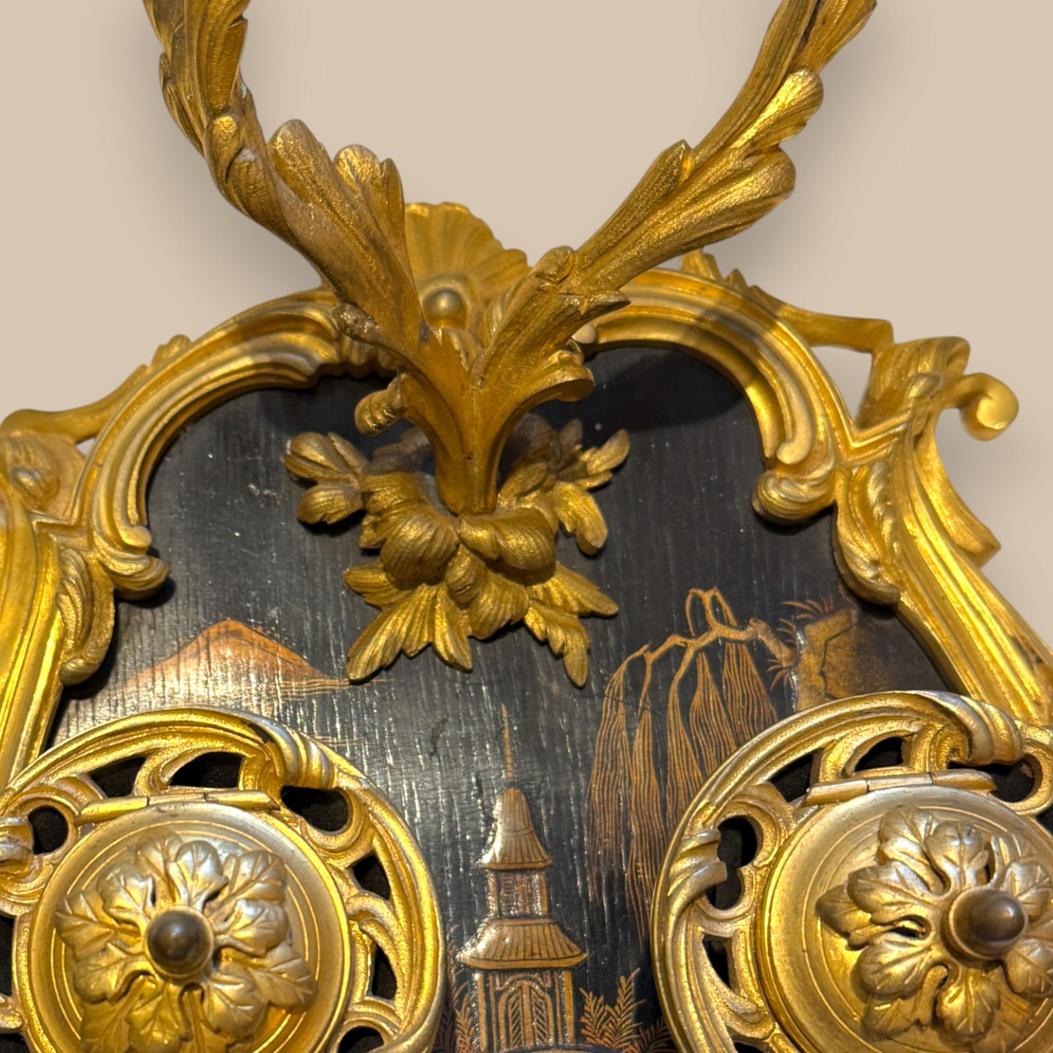 Bronzo Inkwell signed by François Linke, Gilt Bronze and Lacquer, 19th Century in vendita